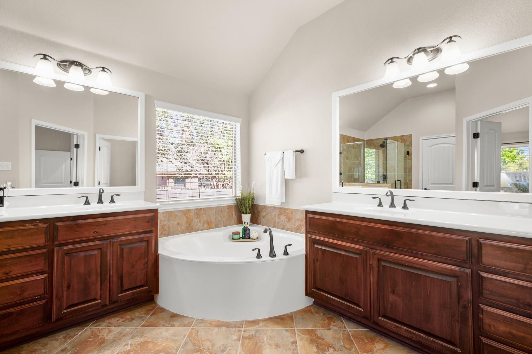 1906 Tall Chief, Leander, TX 78641