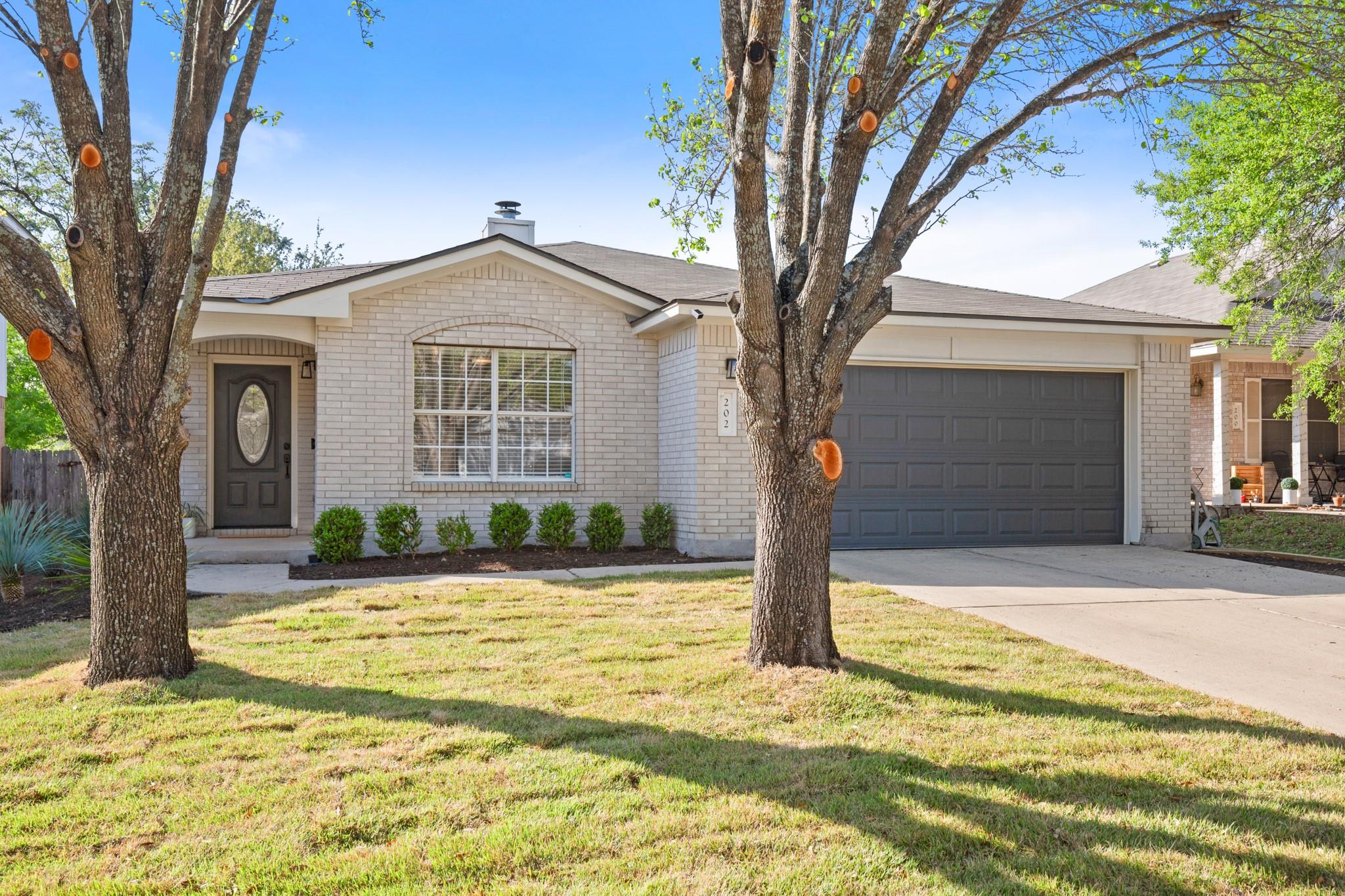 202 Grant Ct, Leander, TX 78641