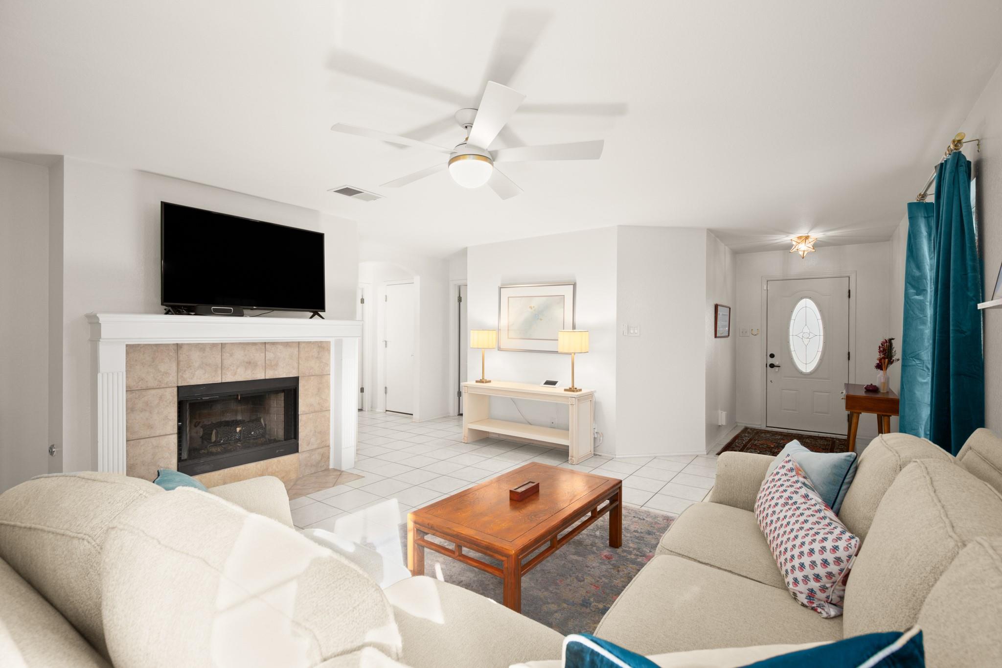 202 Grant Ct, Leander, TX 78641