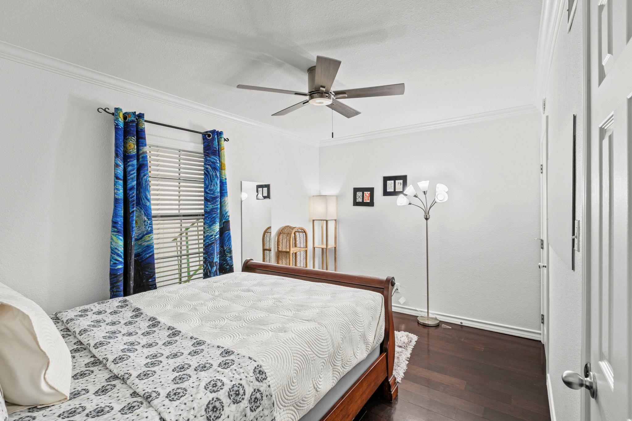 407 E 45th St # 116, Austin, TX 78751