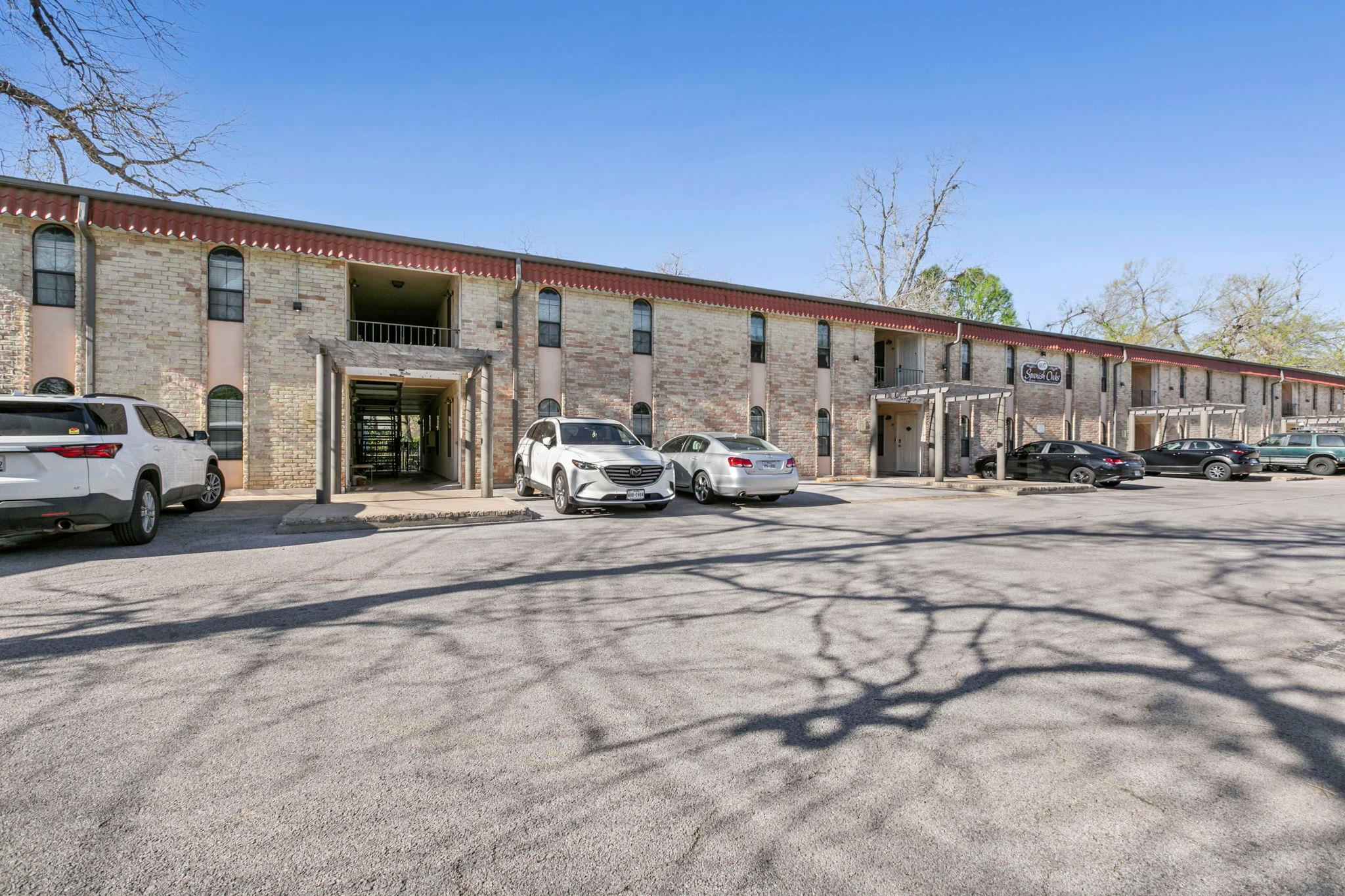 407 E 45th St # 116, Austin, TX 78751