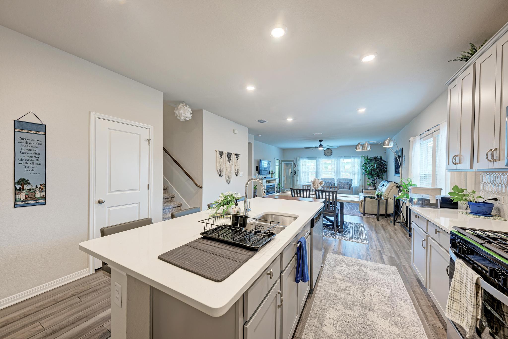 1646 Homestead Farms Dr, Round Rock, TX 78665