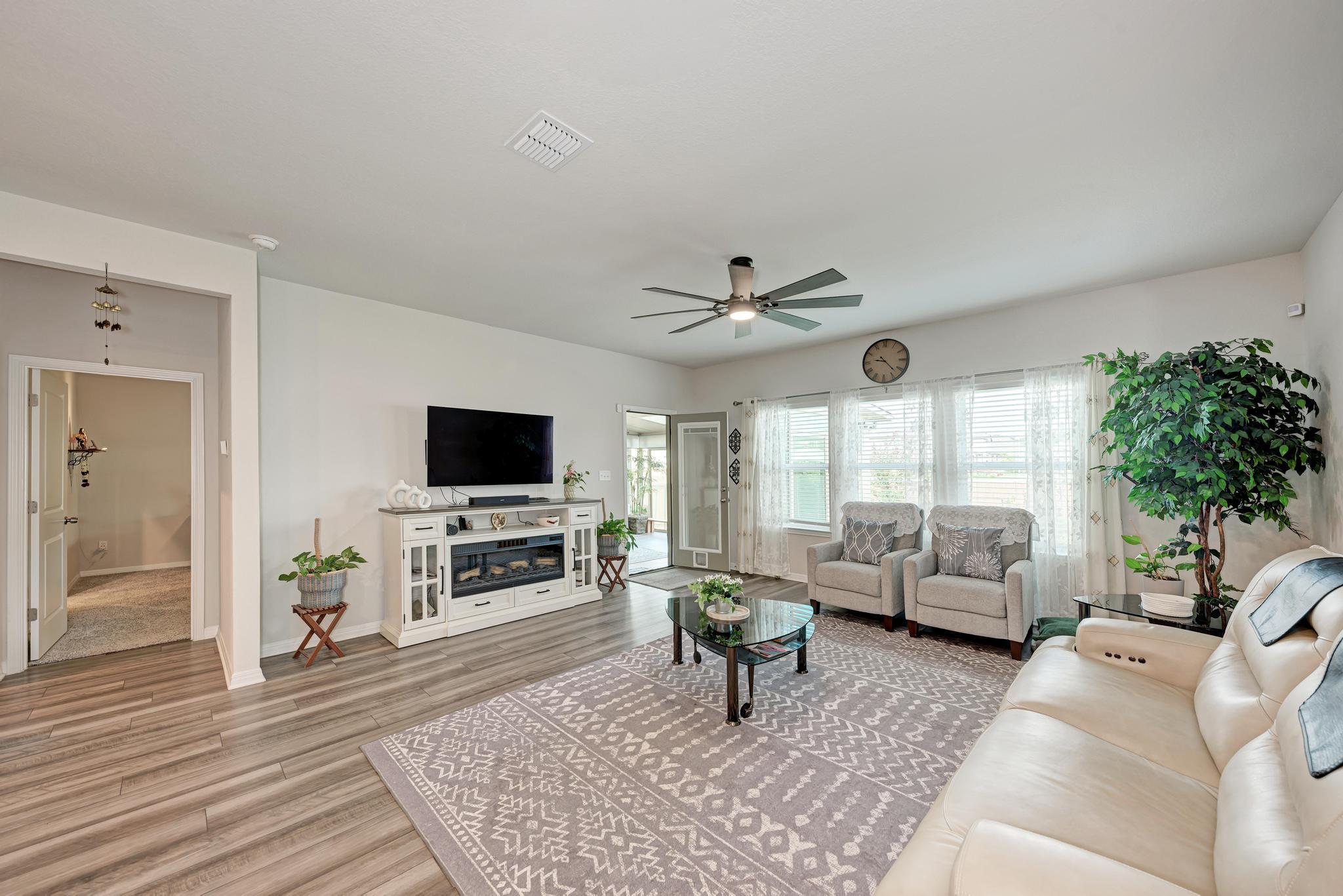 1646 Homestead Farms Dr, Round Rock, TX 78665