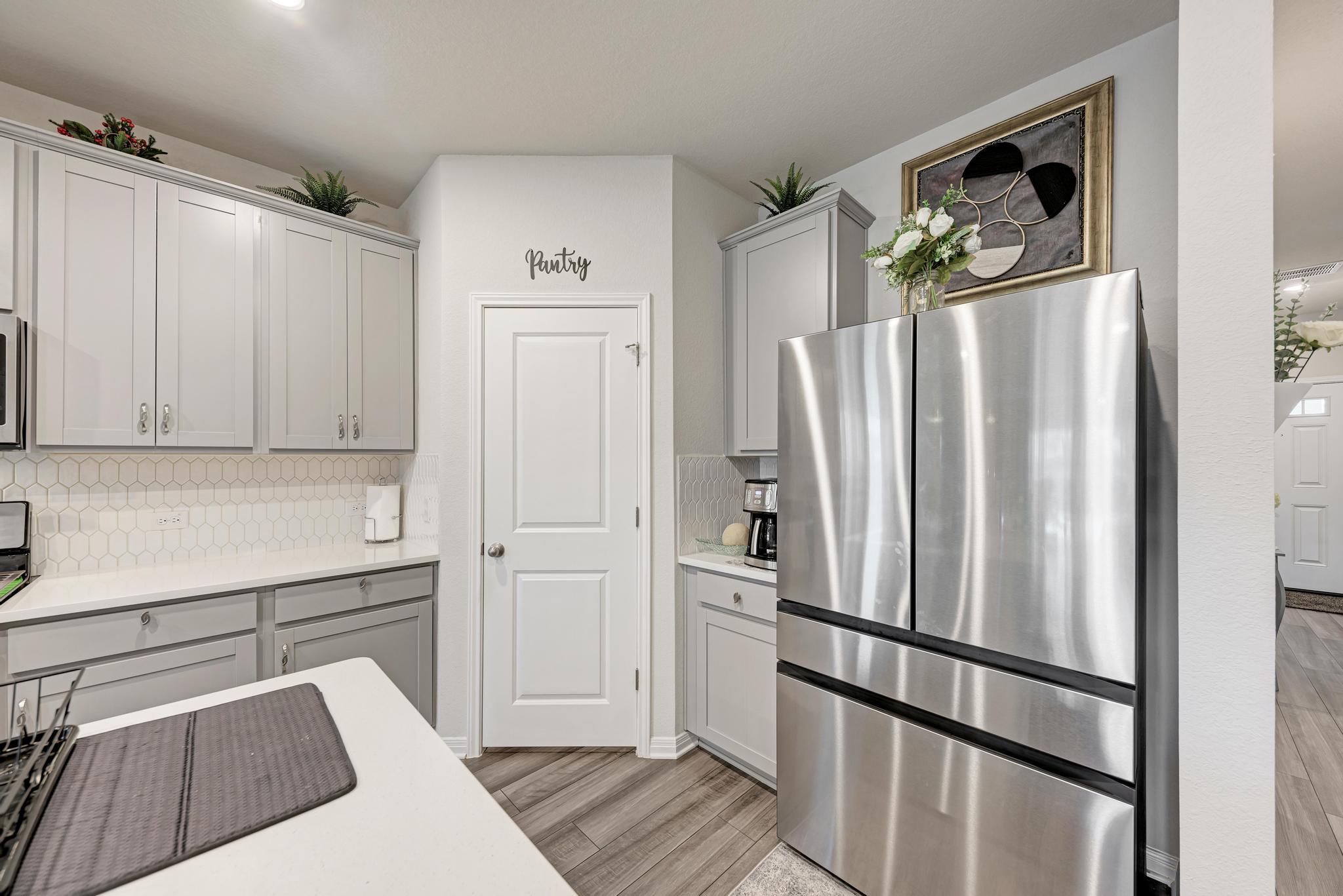 1646 Homestead Farms Dr, Round Rock, TX 78665