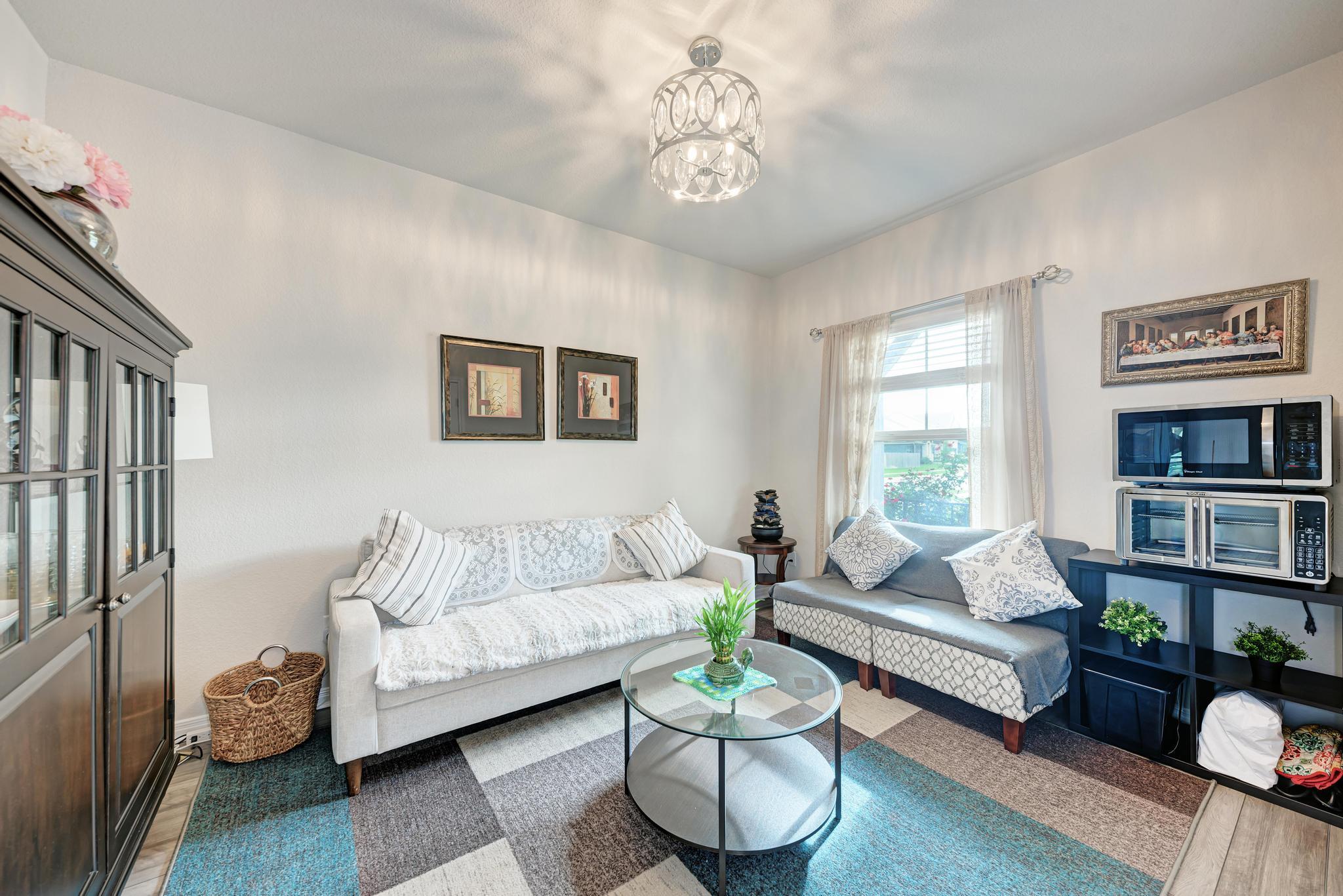 1646 Homestead Farms Dr, Round Rock, TX 78665