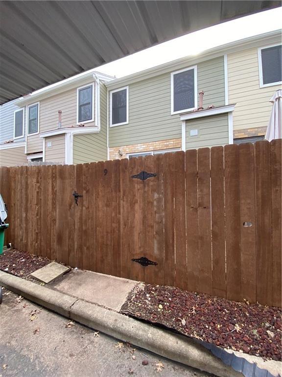 12325 Los Indios Trl # 9, Austin, TX 78729