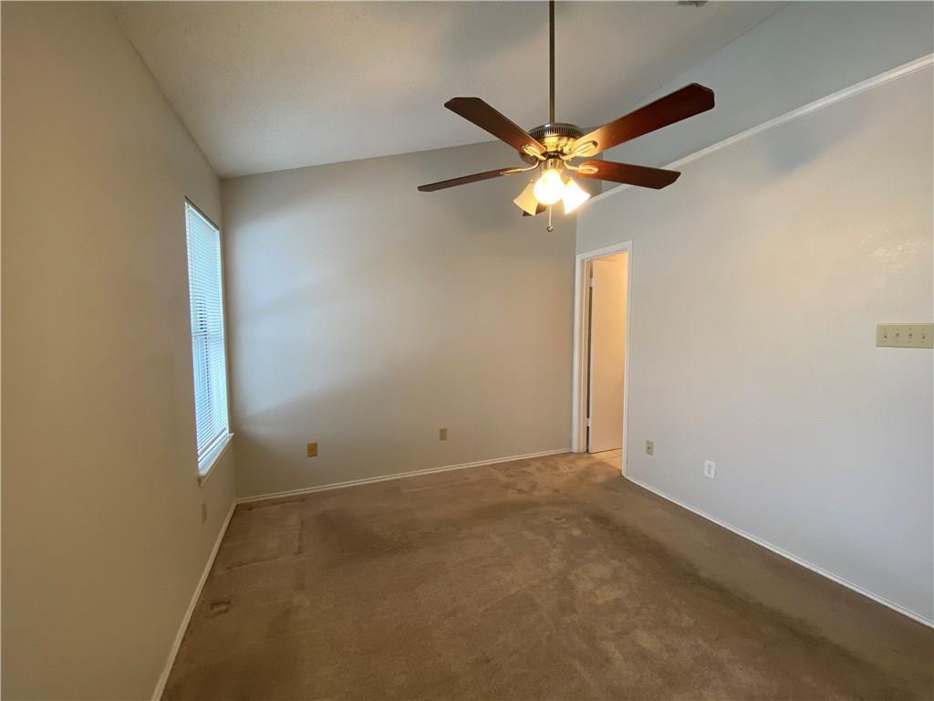 12325 Los Indios Trl # 9, Austin, TX 78729