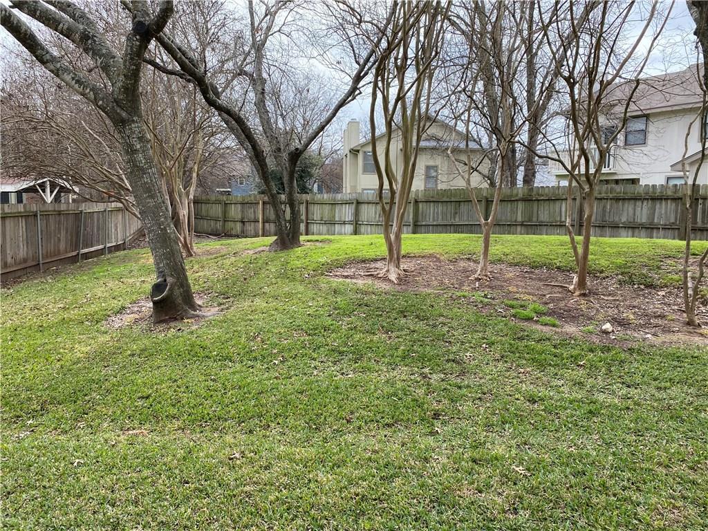 12325 Los Indios Trl # 9, Austin, TX 78729