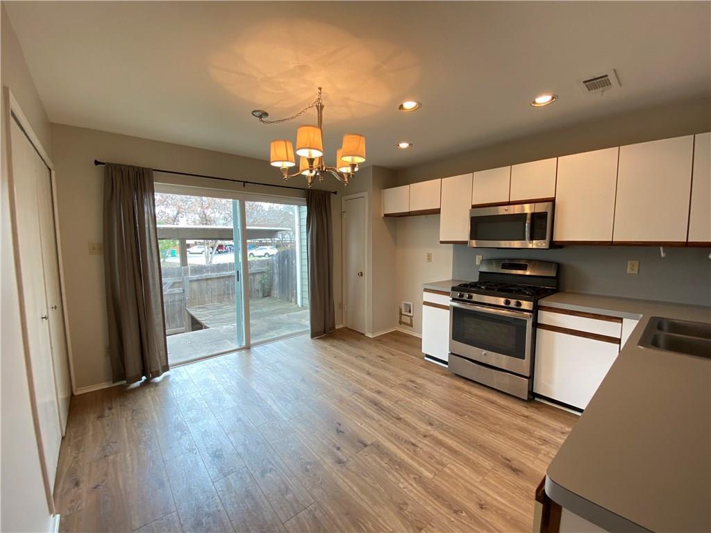 12325 Los Indios Trl # 9, Austin, TX 78729