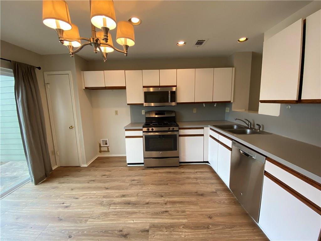 12325 Los Indios Trl # 9, Austin, TX 78729