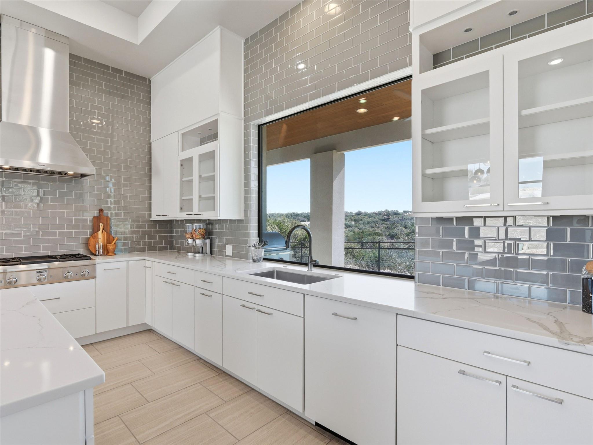 1454 Via Principale, New Braunfels, TX 78132