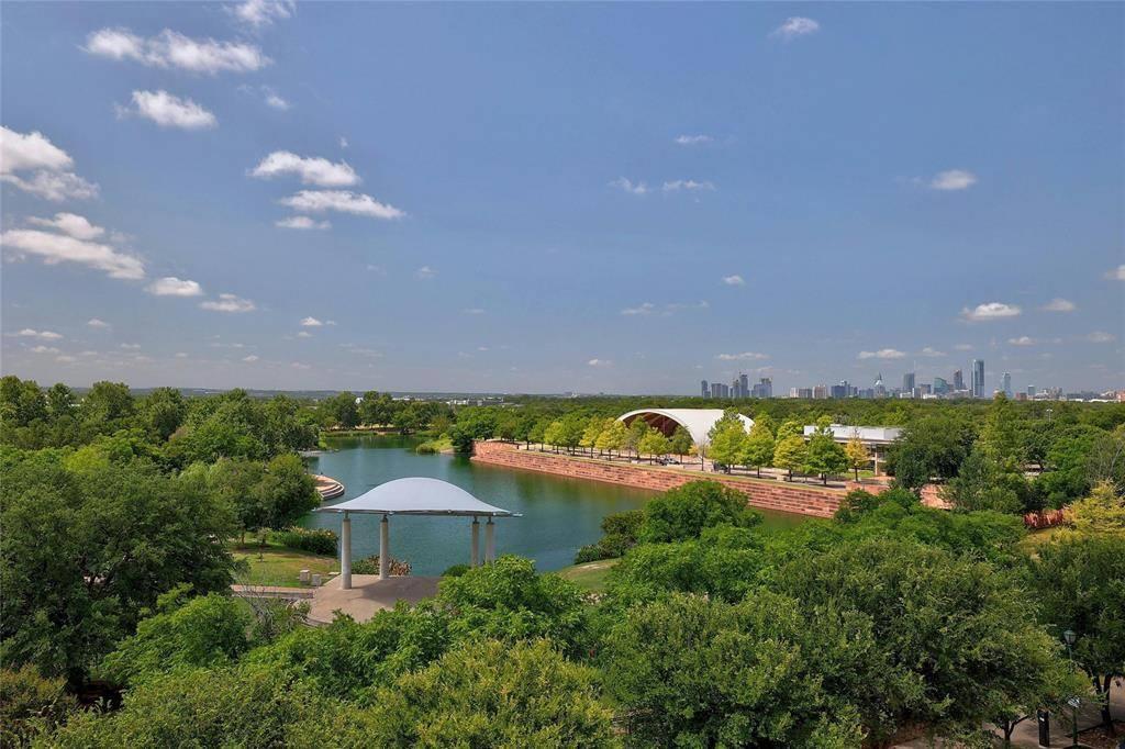 1701 Simond Ave # 301, Austin, TX 78723