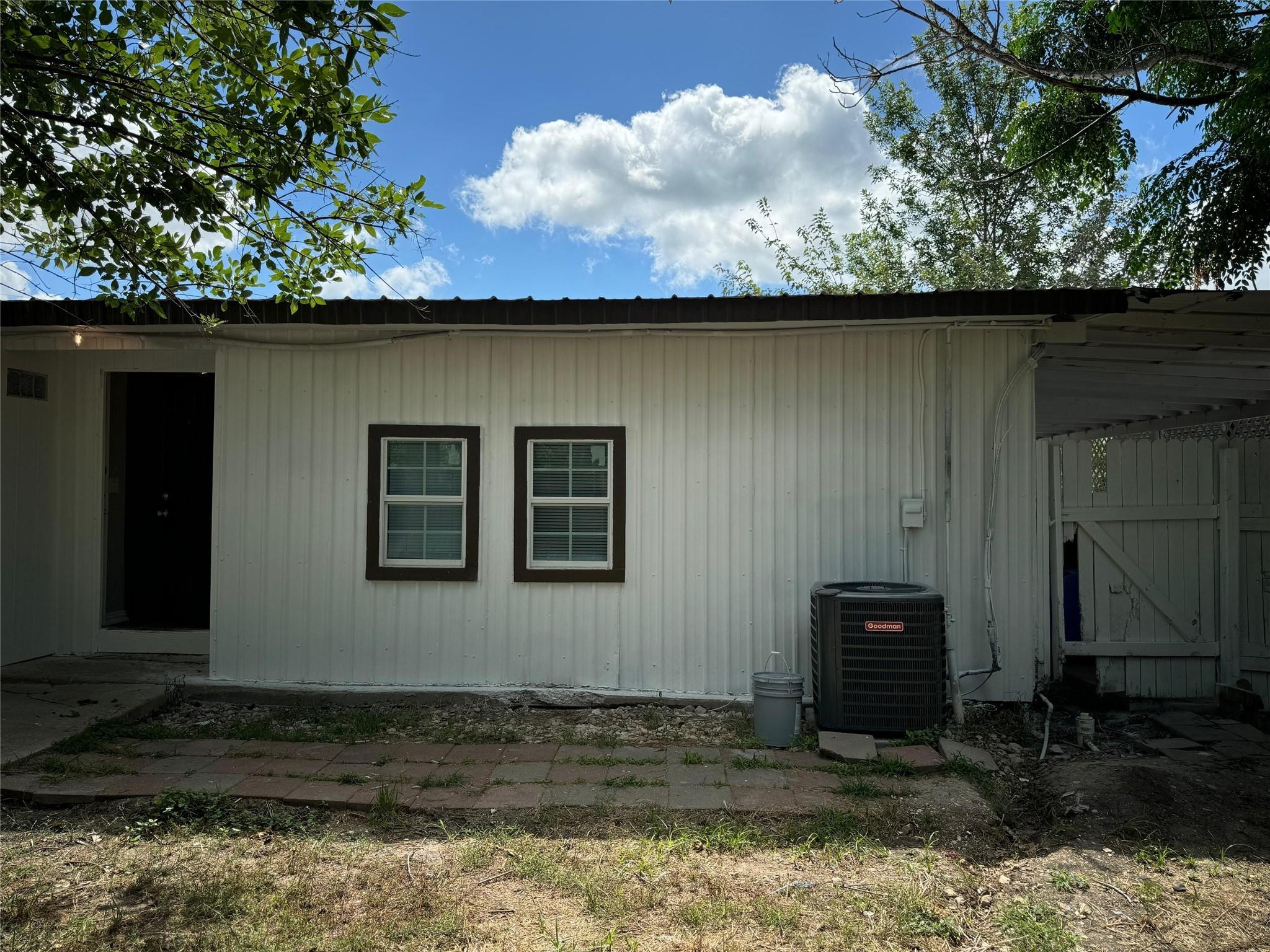 101 S Lockhart St # A, Manor, TX 78653