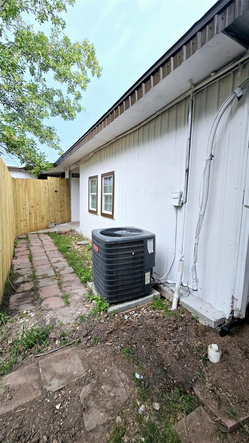 101 S Lockhart St # A, Manor, TX 78653