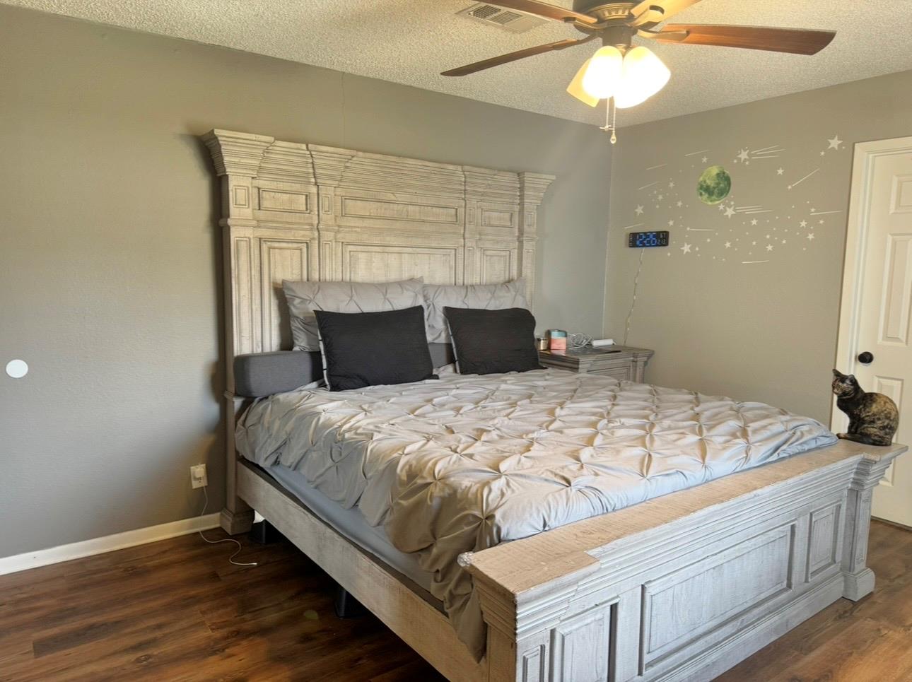 612 Cardinal St, Elgin, TX 78621