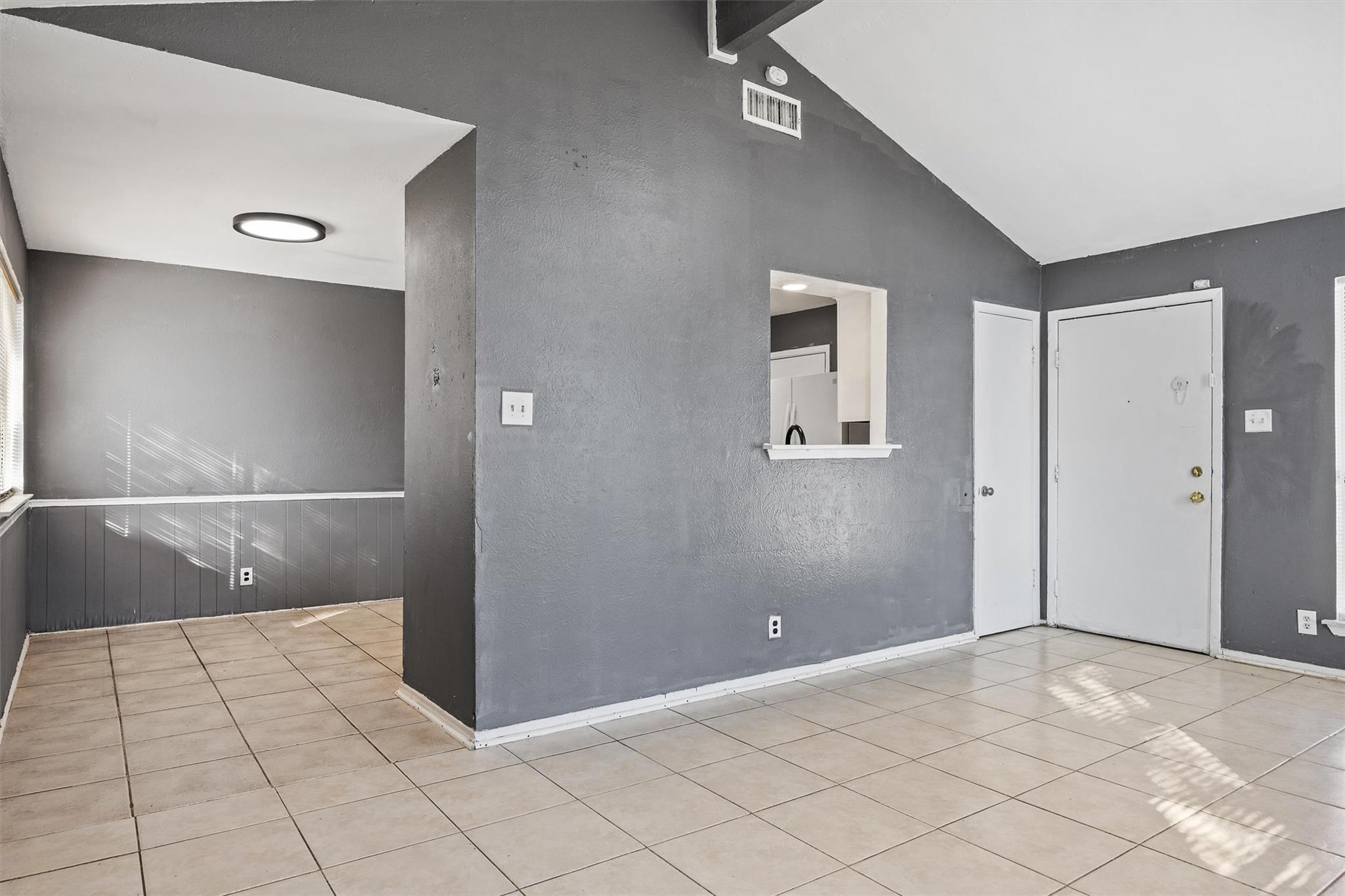 2102 Lamplight Village Cir # A, Austin, TX 78727