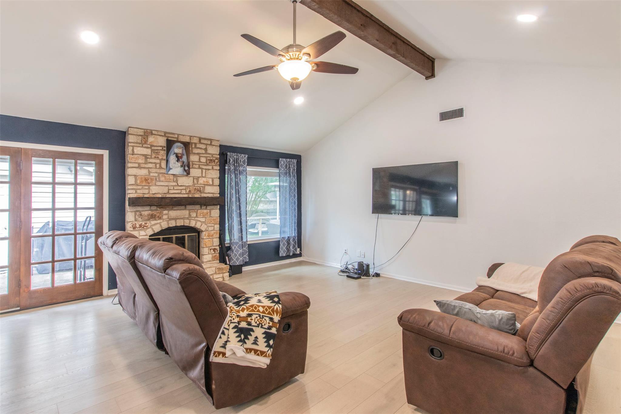 2400 Braemar Cv, Austin, TX 78747