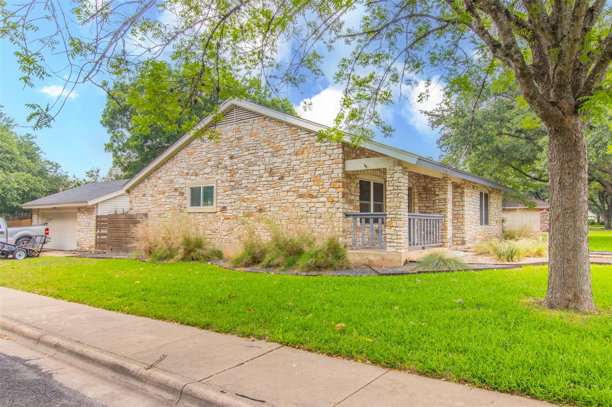 2400 Braemar Cv, Austin, TX 78747