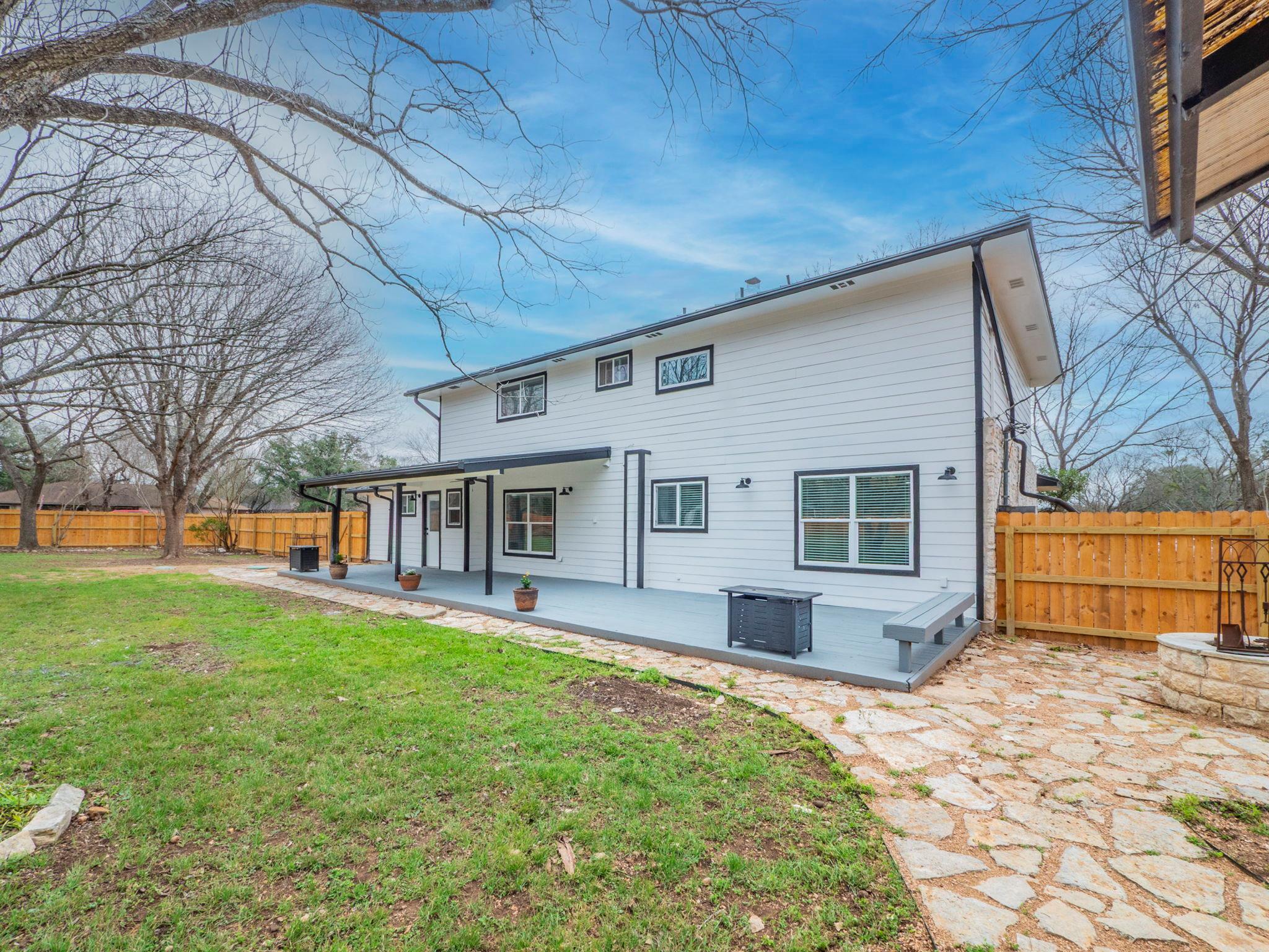 510 Sendero Verde St, Manchaca, TX 78652