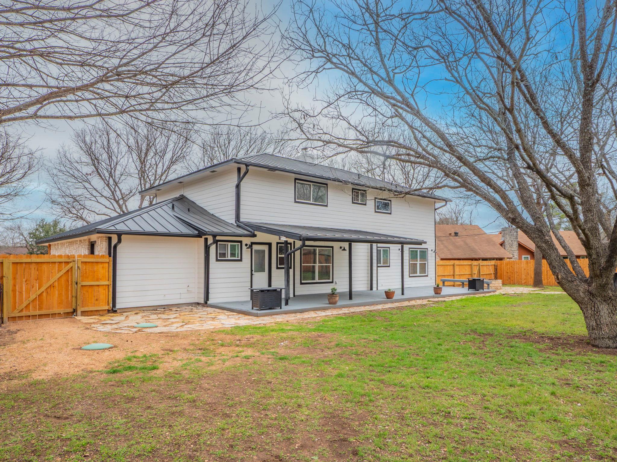 510 Sendero Verde St, Manchaca, TX 78652