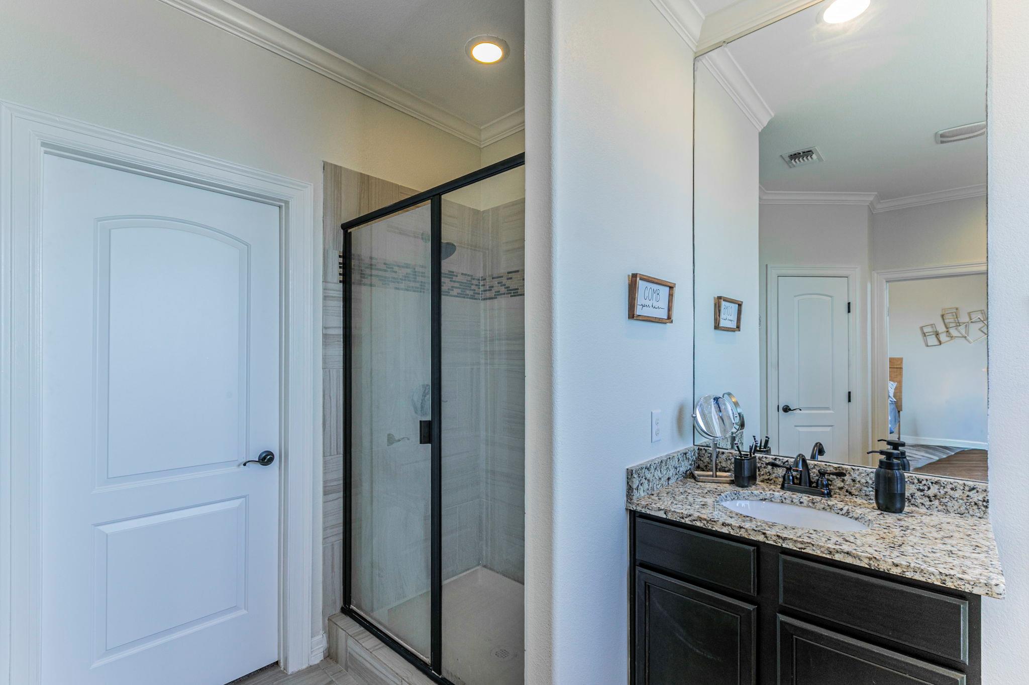 300 Magan Ln, Jarrell, TX 76537