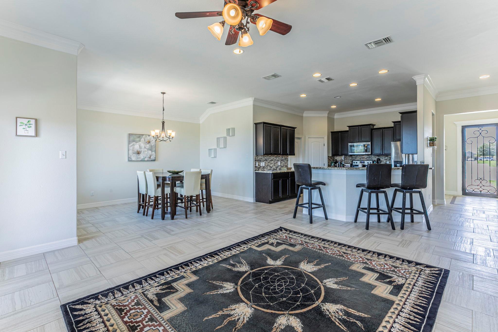 300 Magan Ln, Jarrell, TX 76537