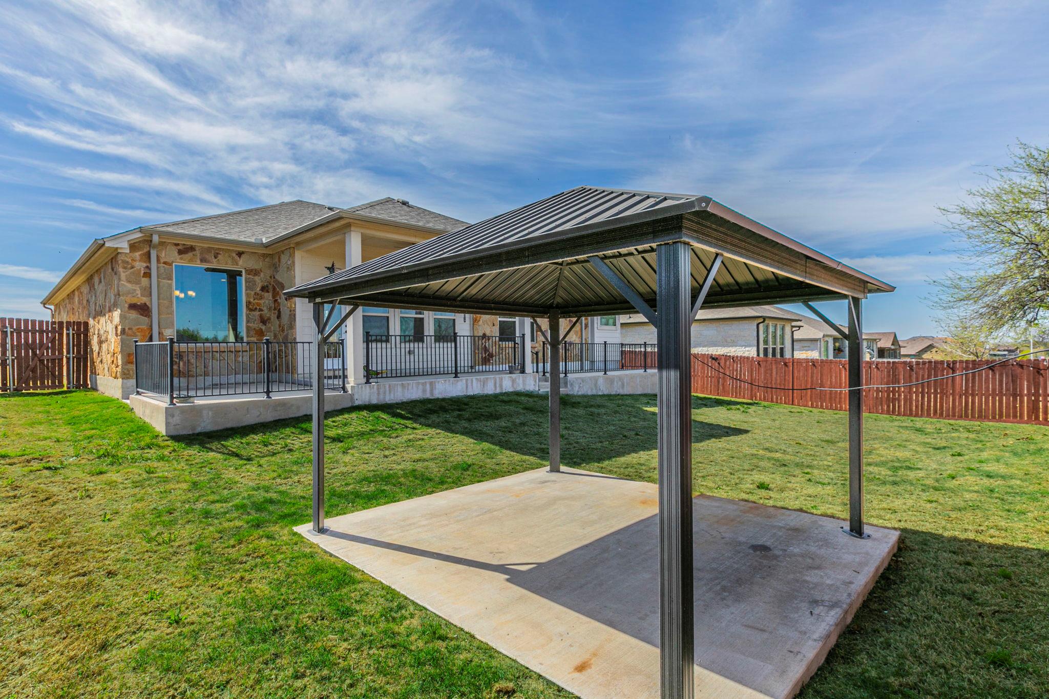 300 Magan Ln, Jarrell, TX 76537