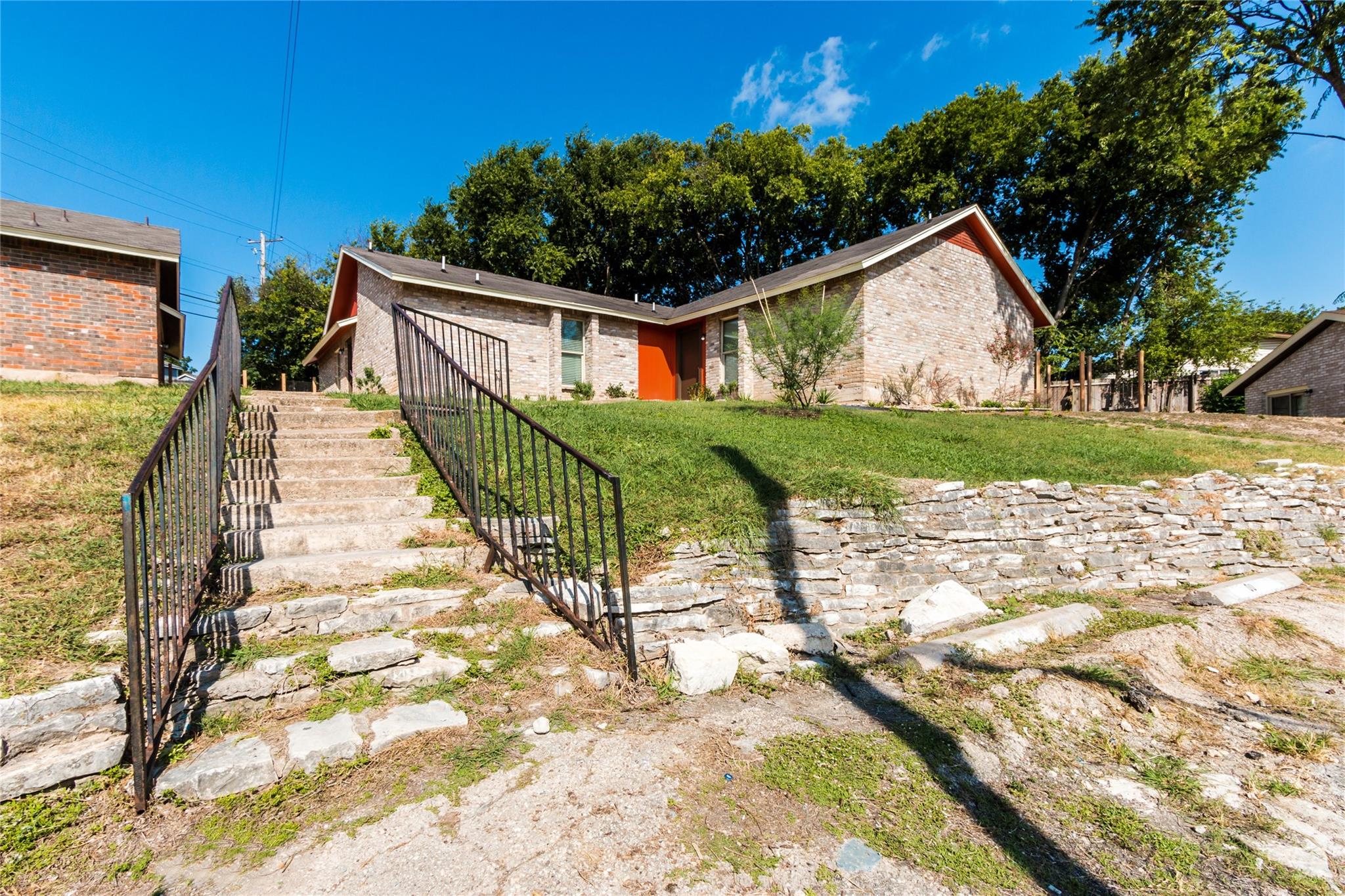 1900 Valley Hill Cir, Austin, TX 78741