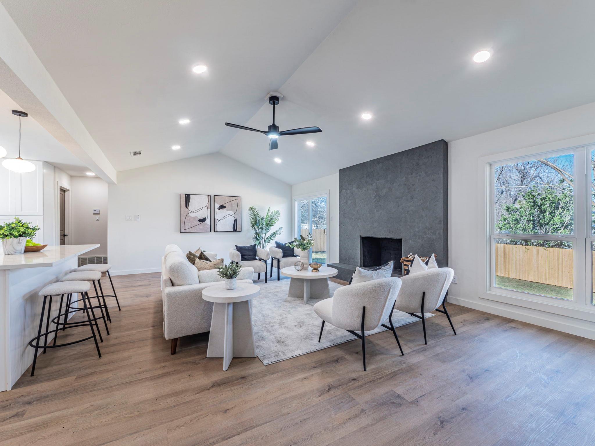 906 Fall Creek Dr, Austin, TX 78753