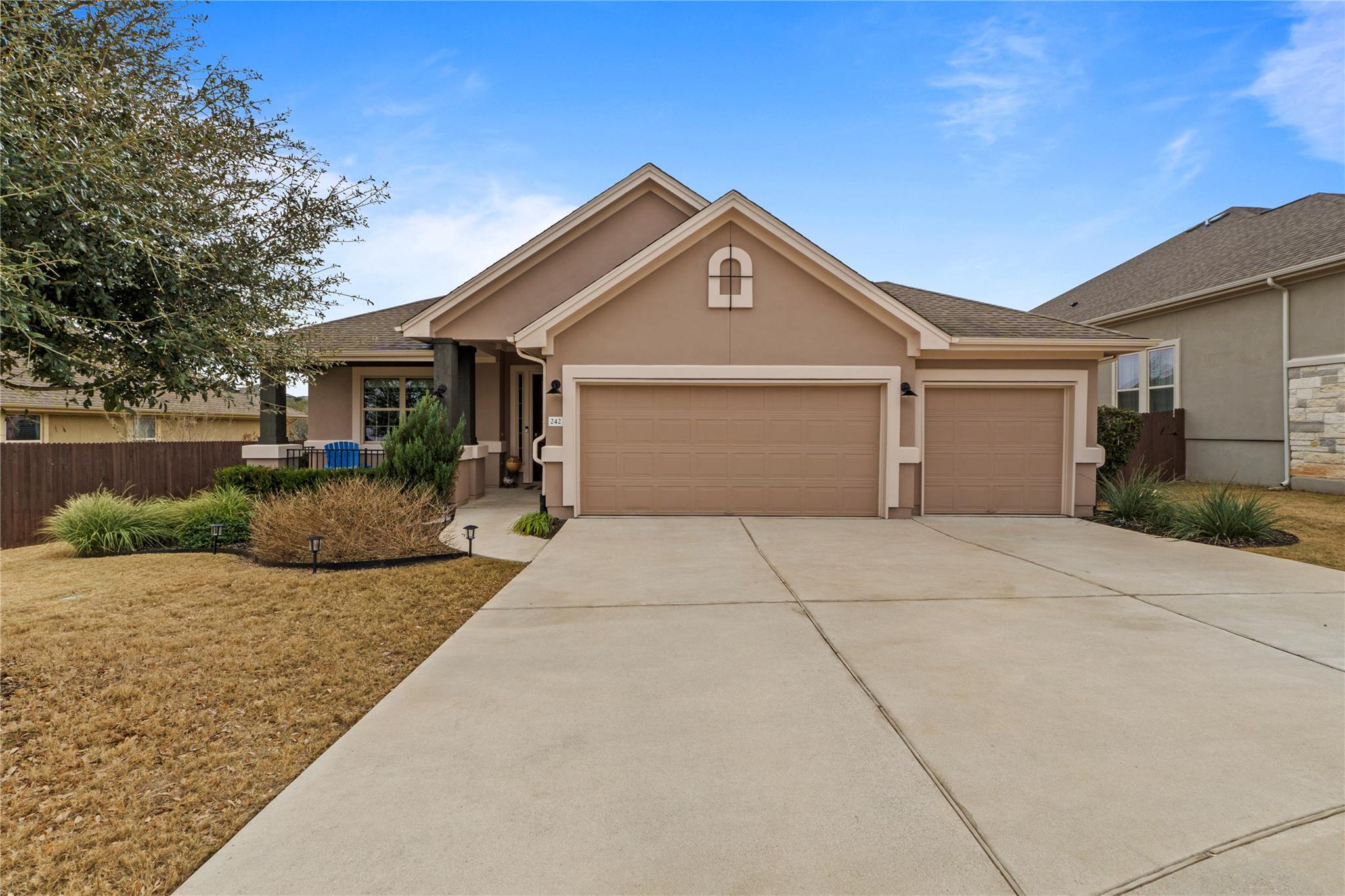 242 S Sage Holw, Dripping Springs, TX 78620