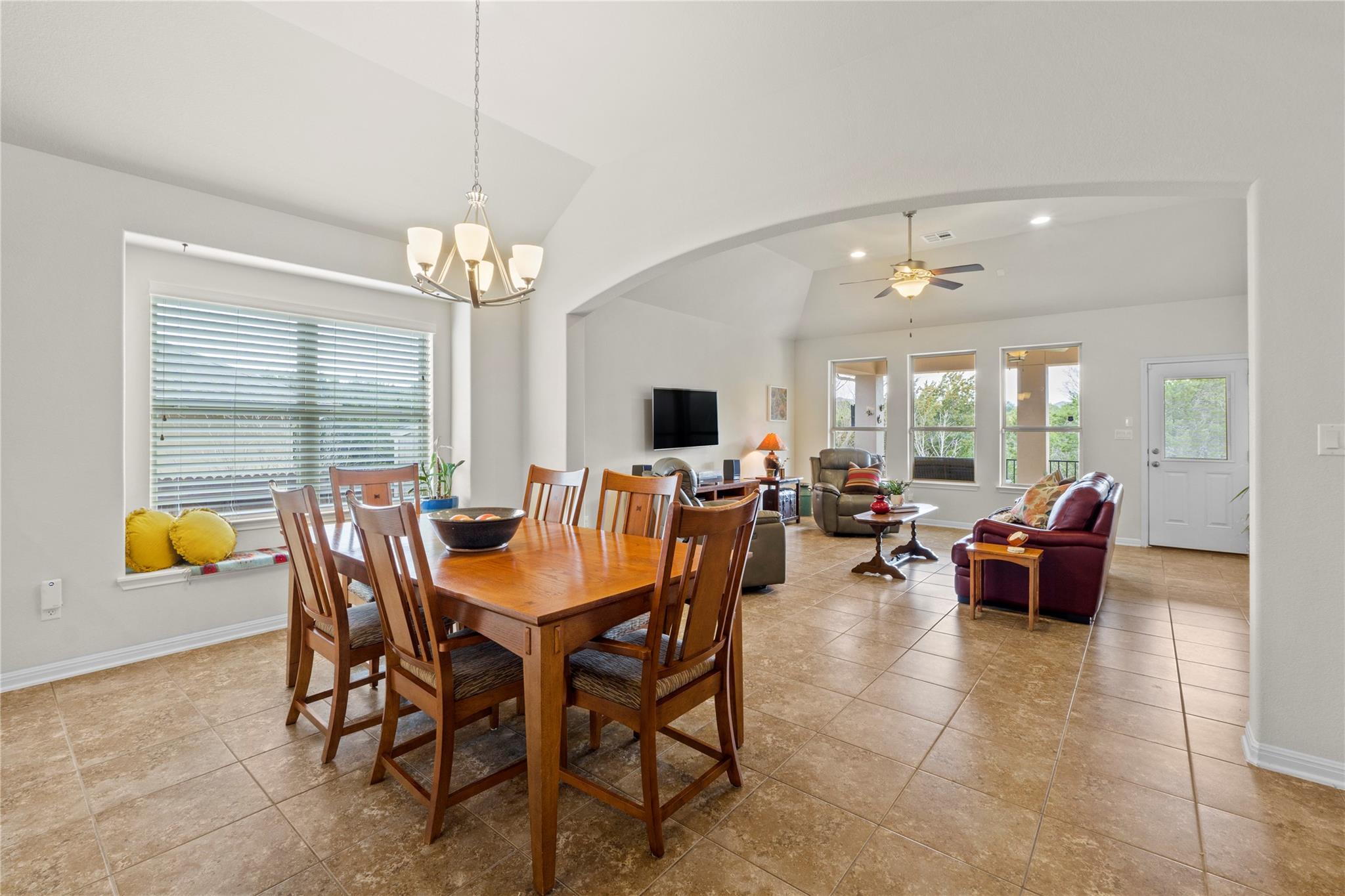 242 S Sage Holw, Dripping Springs, TX 78620