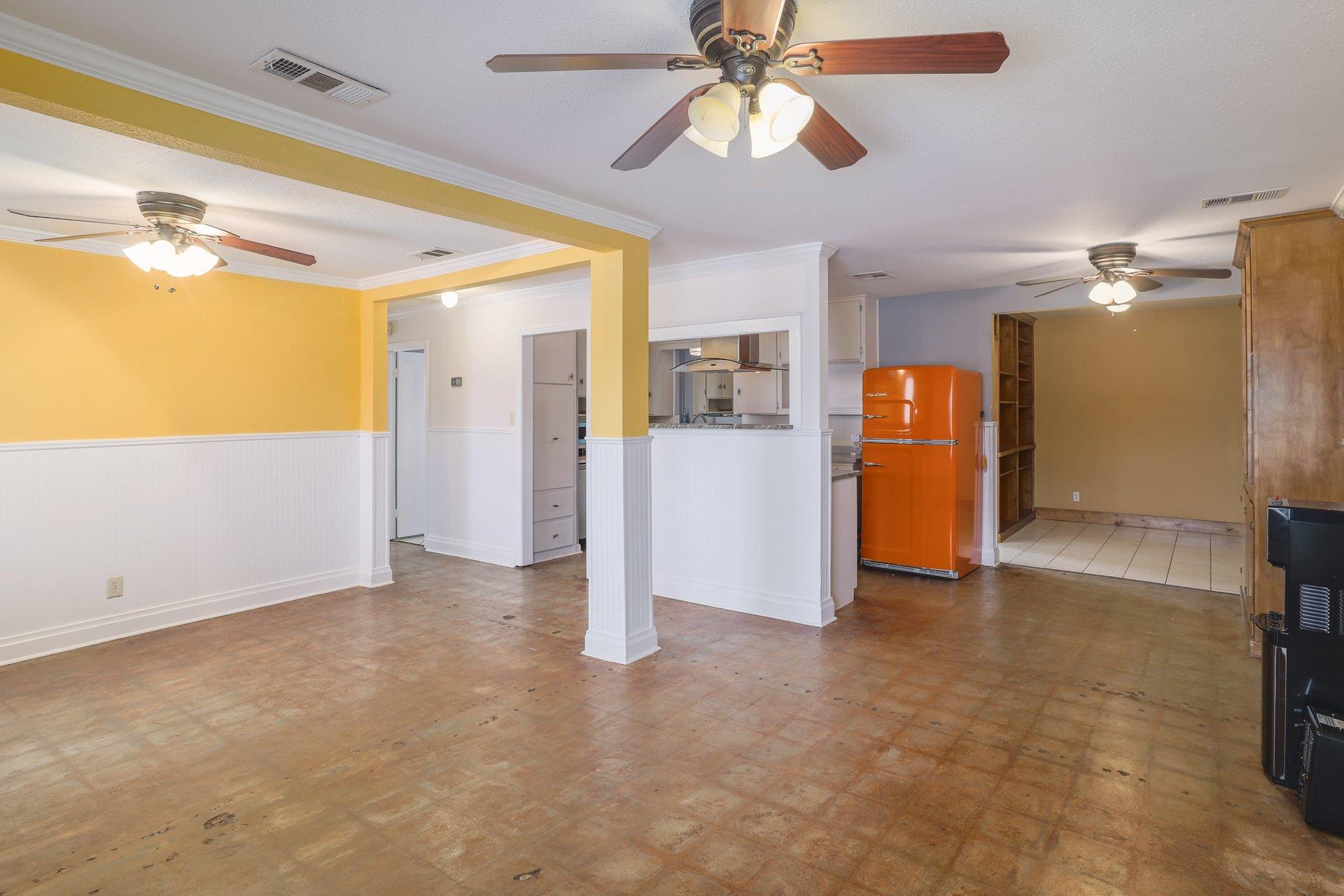 205 E Lola Dr, Austin, TX 78753