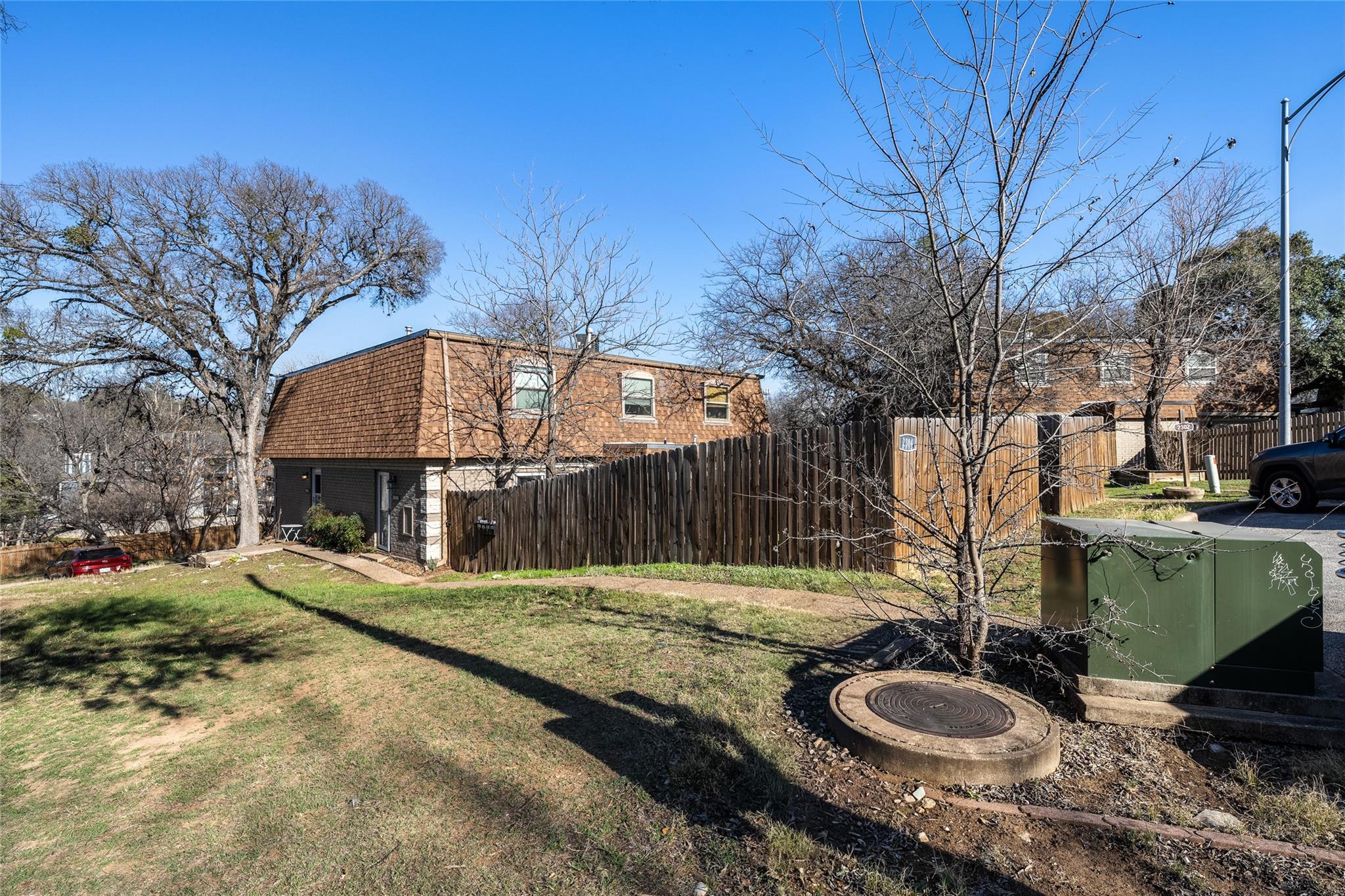 2304 Barton Village Cir # 101, Austin, TX 78704