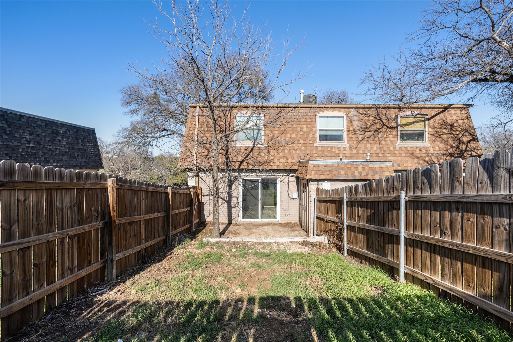 2304 Barton Village Cir # 101, Austin, TX 78704