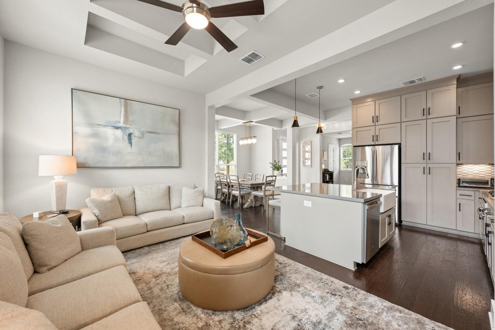 915 Banyon St, Austin, TX 78757