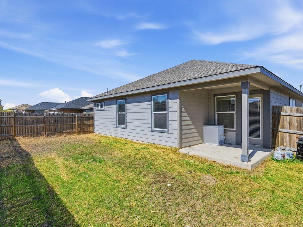 128 Dylan Dr, San Marcos, TX 78666