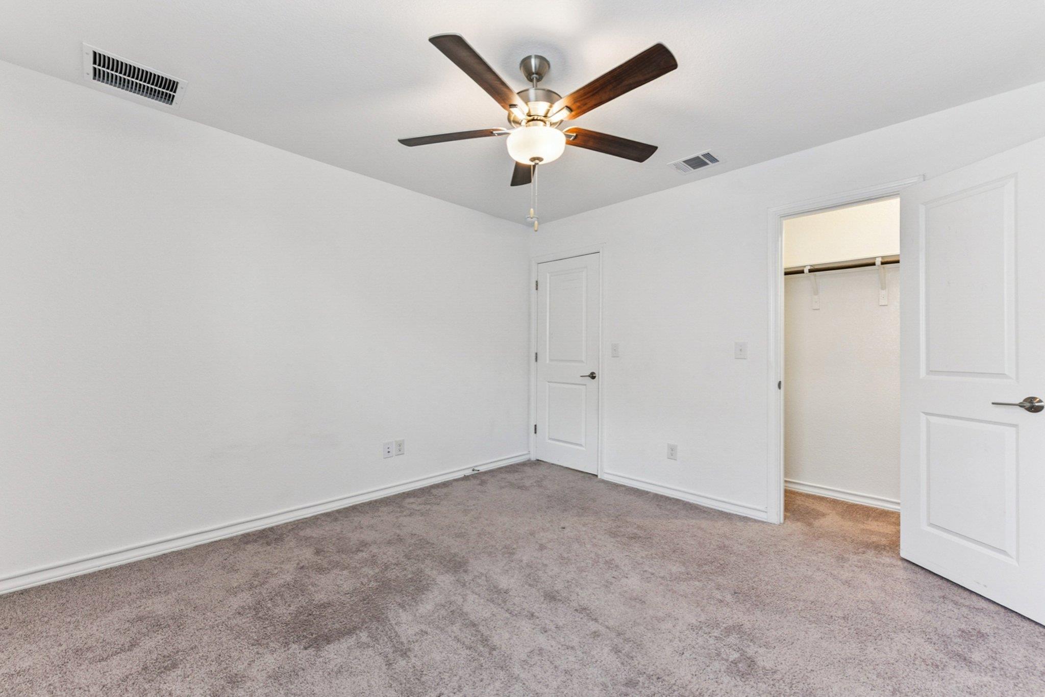 800 Long Run, Liberty Hill, TX 78642