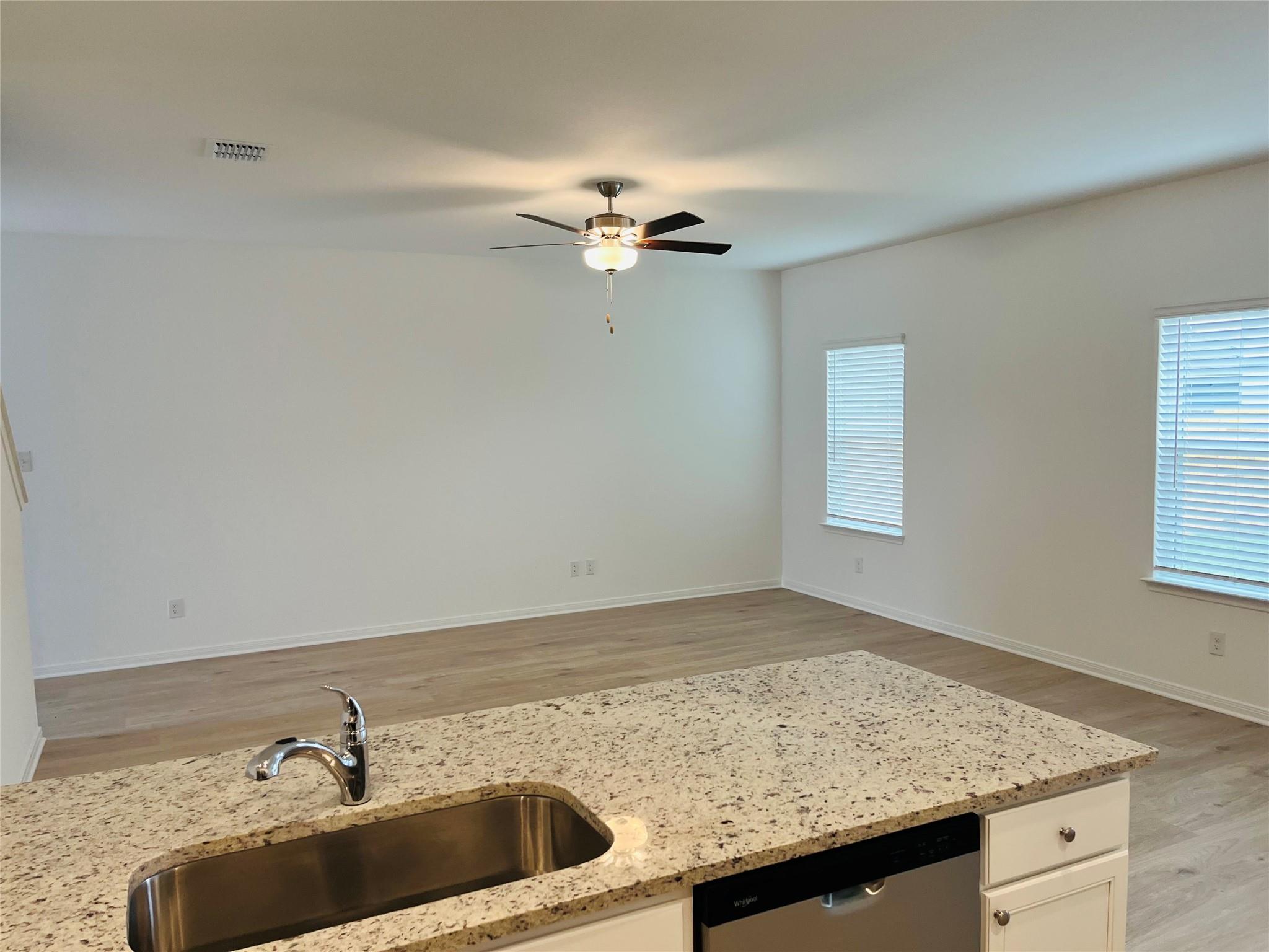 253 Fairlawn Way, Maxwell, TX 78656