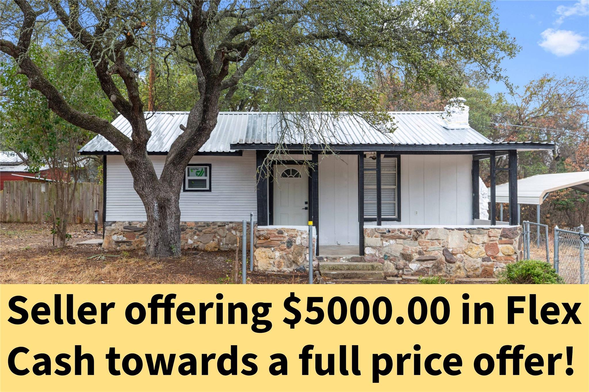 6916 Clover Leaf Dr, Brownwood, TX 76801