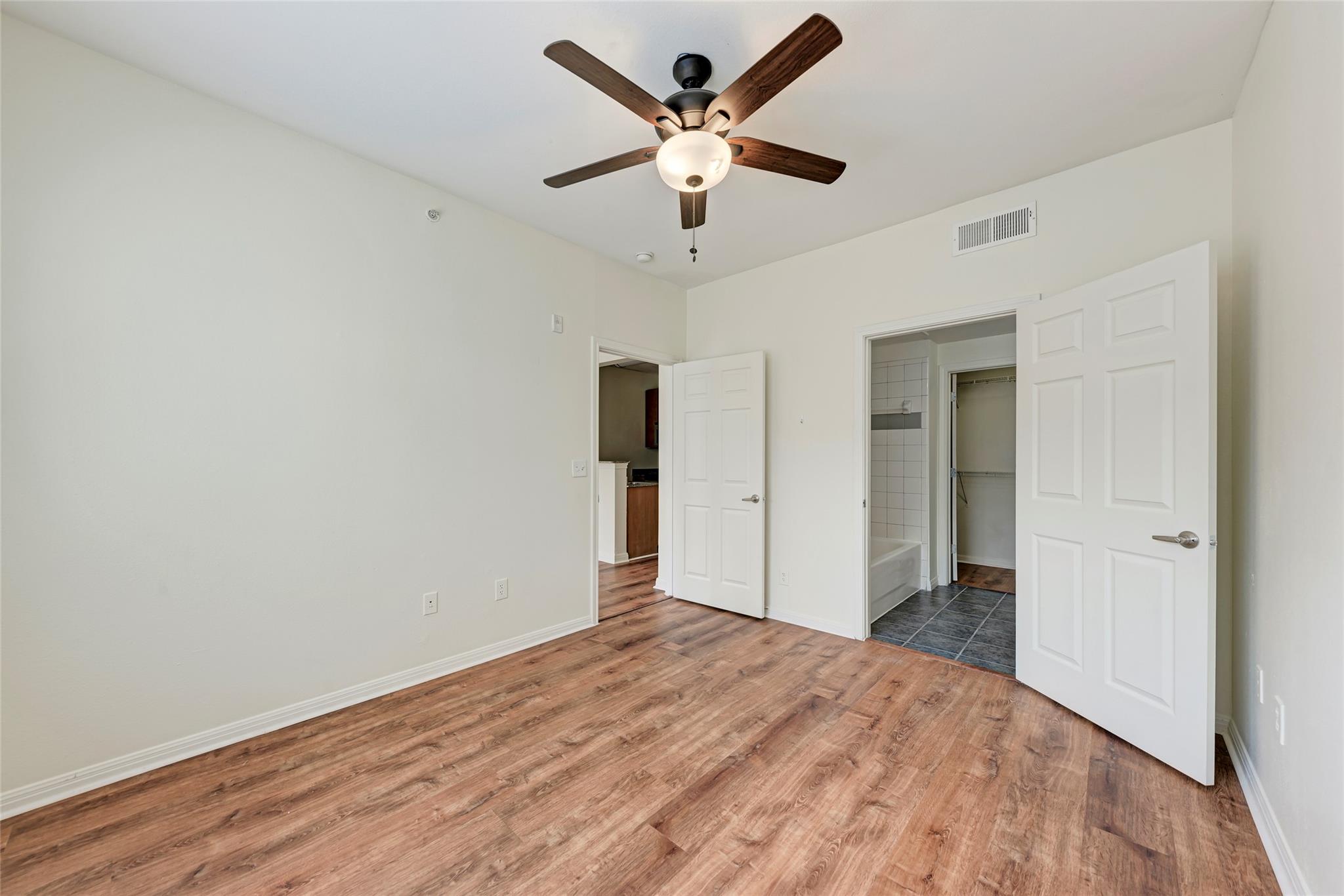 2502 Leon St # 518, Austin, TX 78705