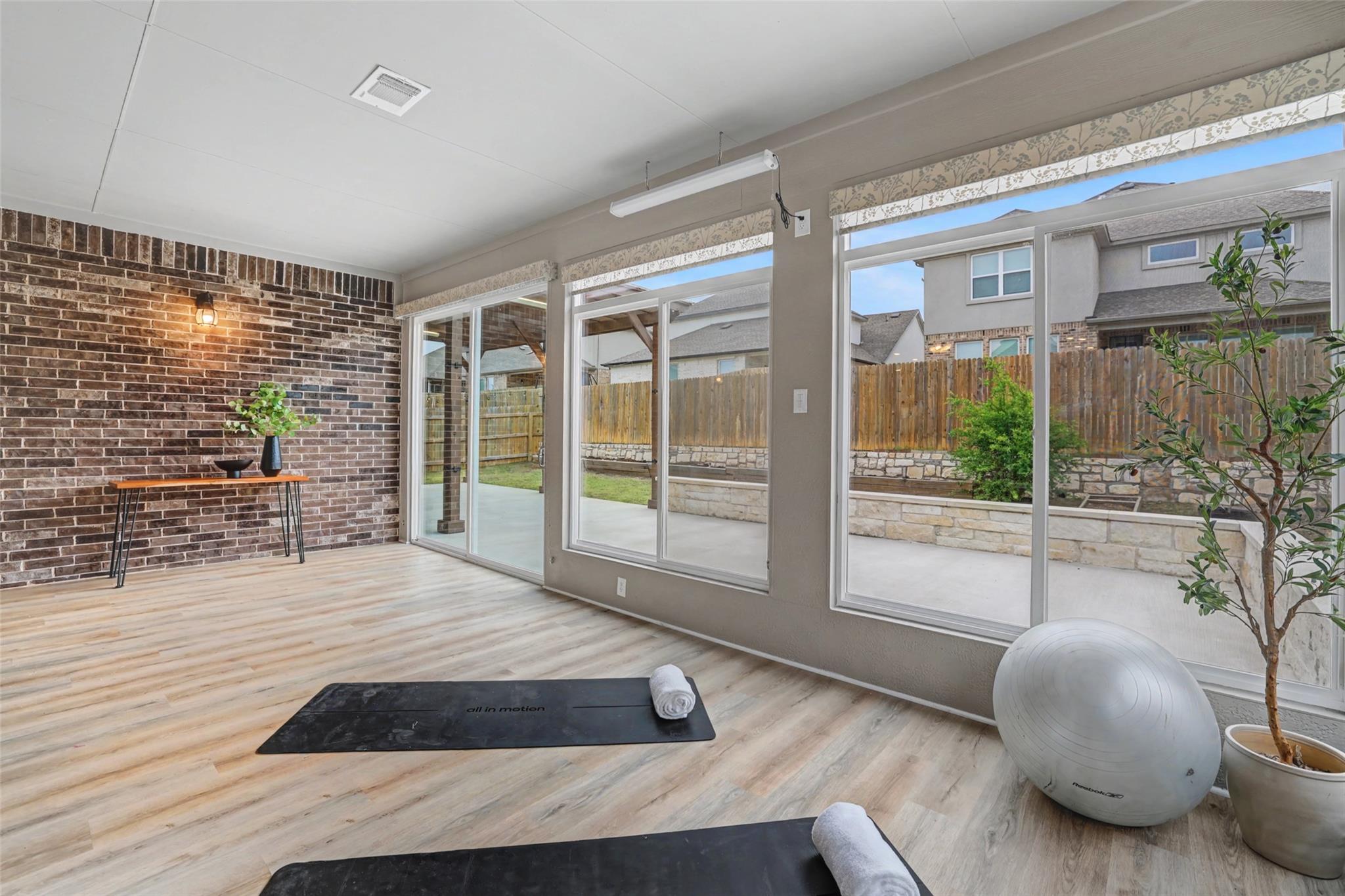 421 Abruzzi St, Leander, TX 78641