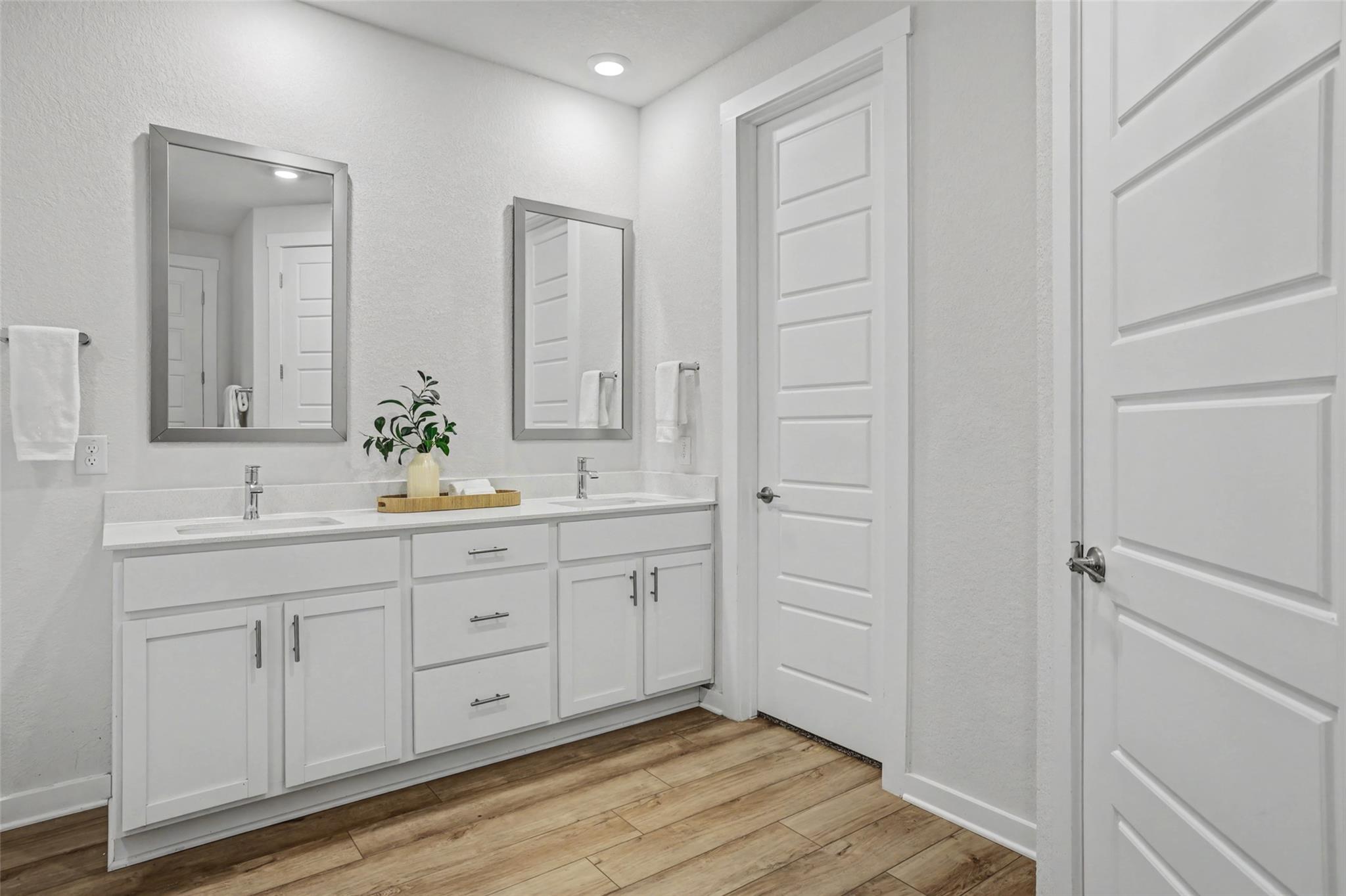 421 Abruzzi St, Leander, TX 78641