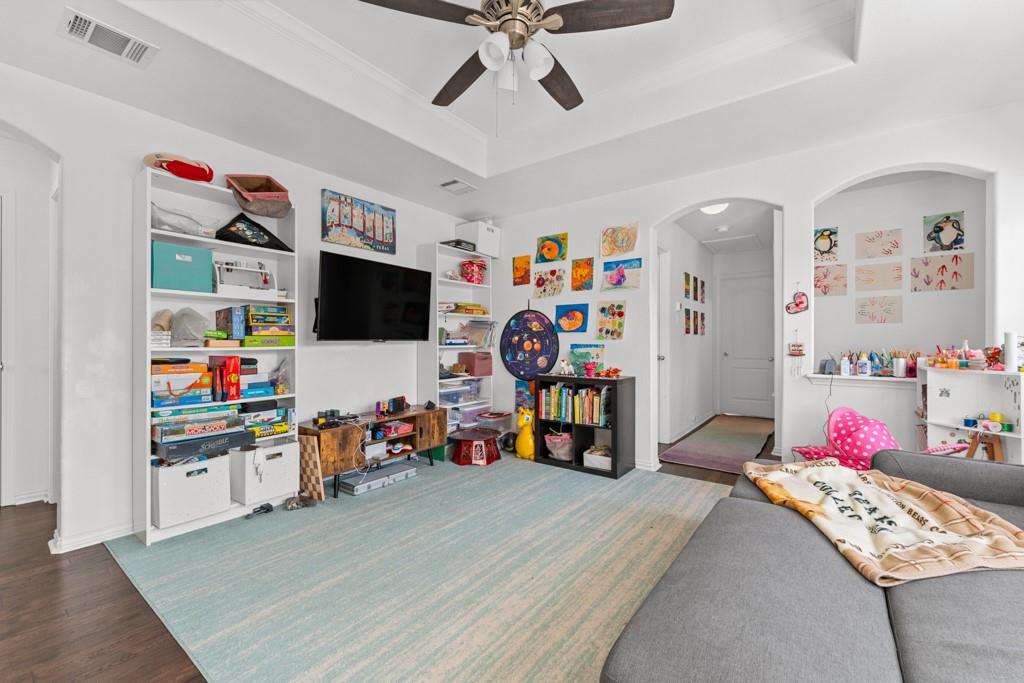 1047 Giberson Way, Buda, TX 78610