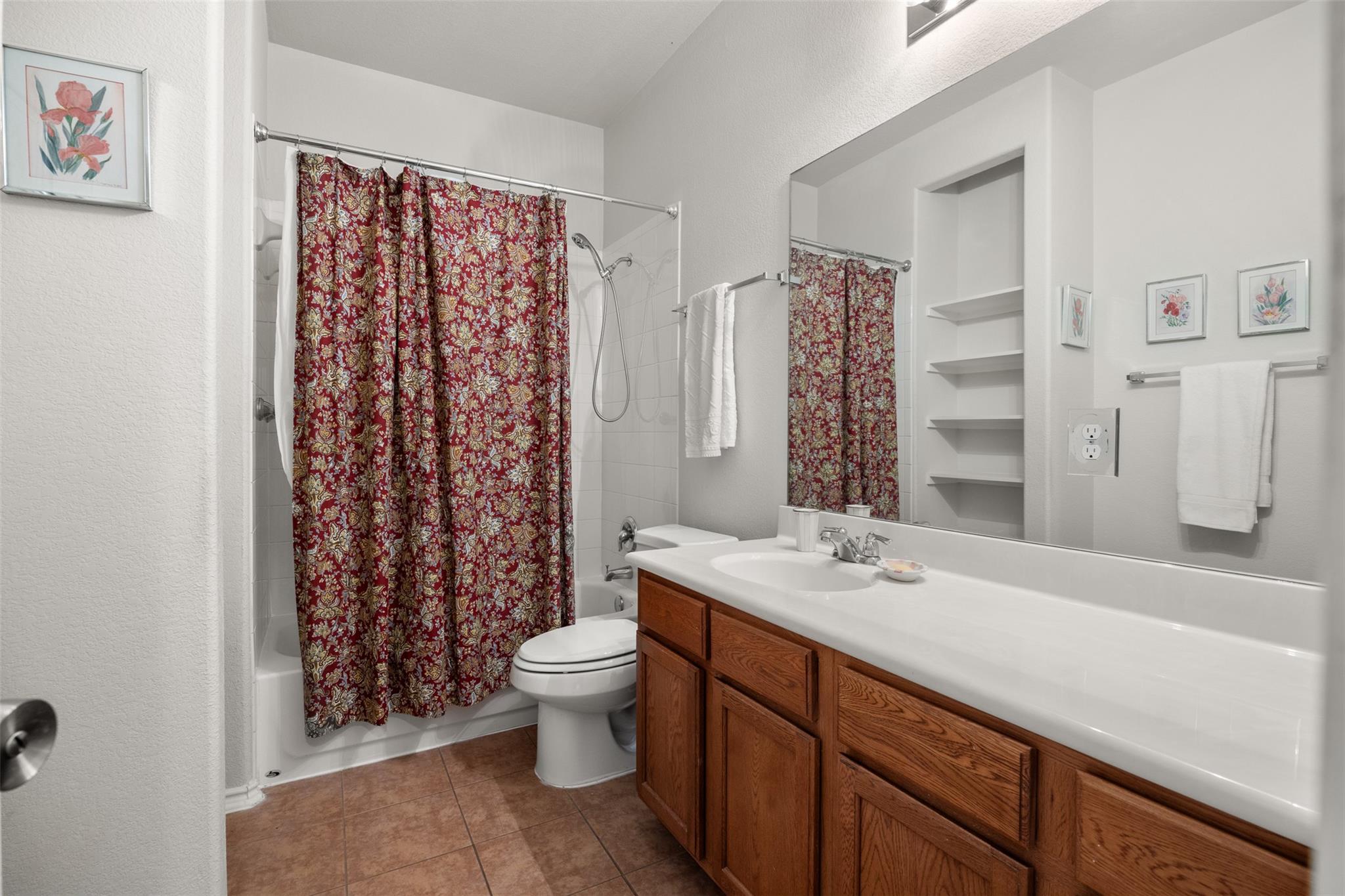 141 Campos, Kyle, TX 78640