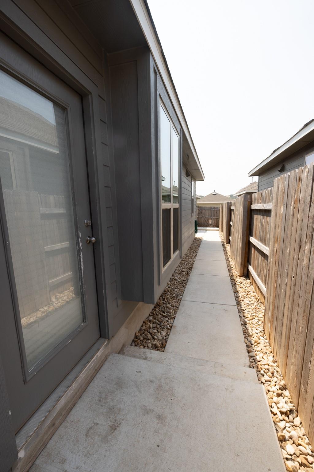 2809 Seneca Path # 30, Leander, TX 78641