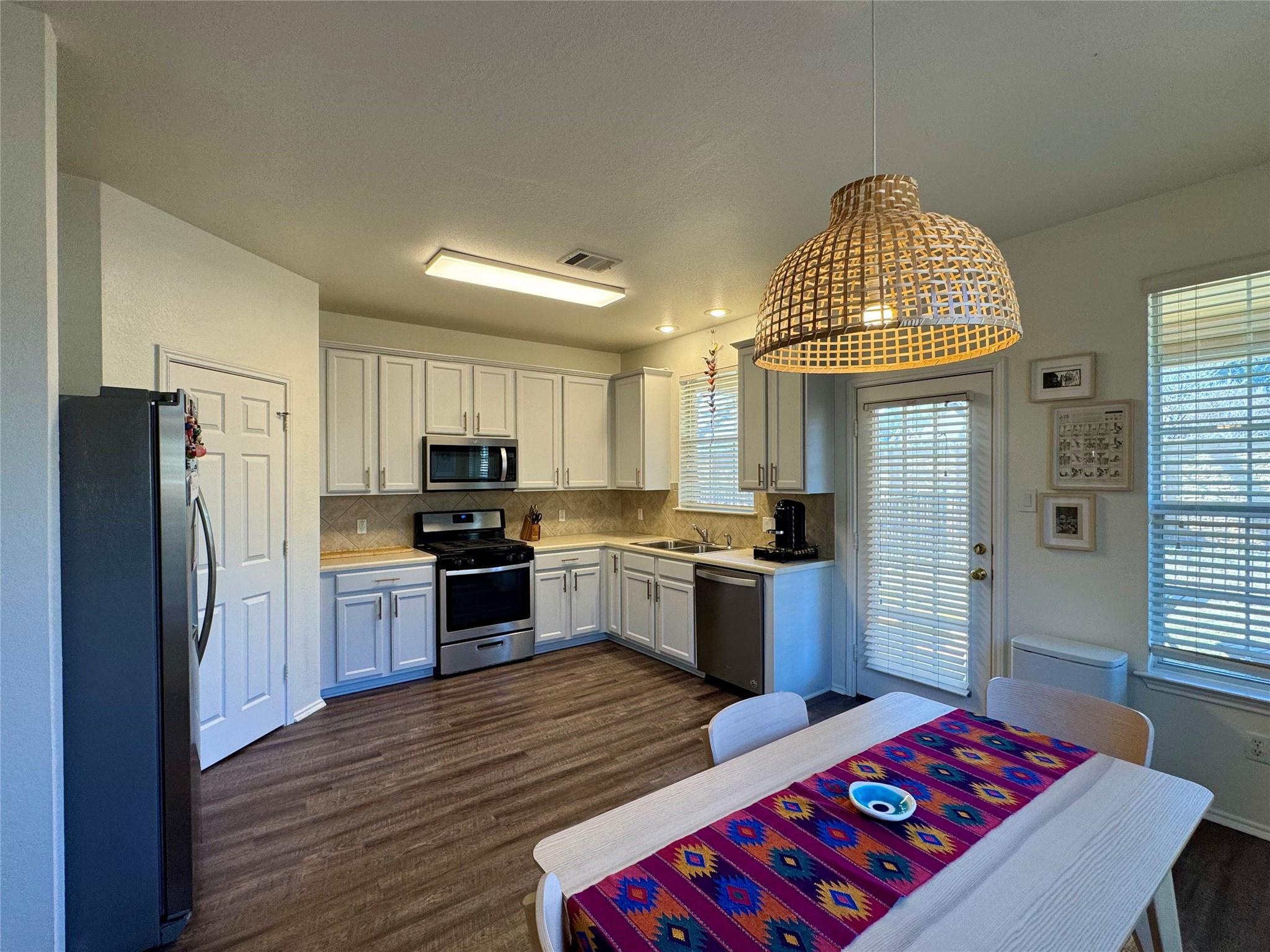 16100 S Great Oaks Dr # 502, Round Rock, TX 78681