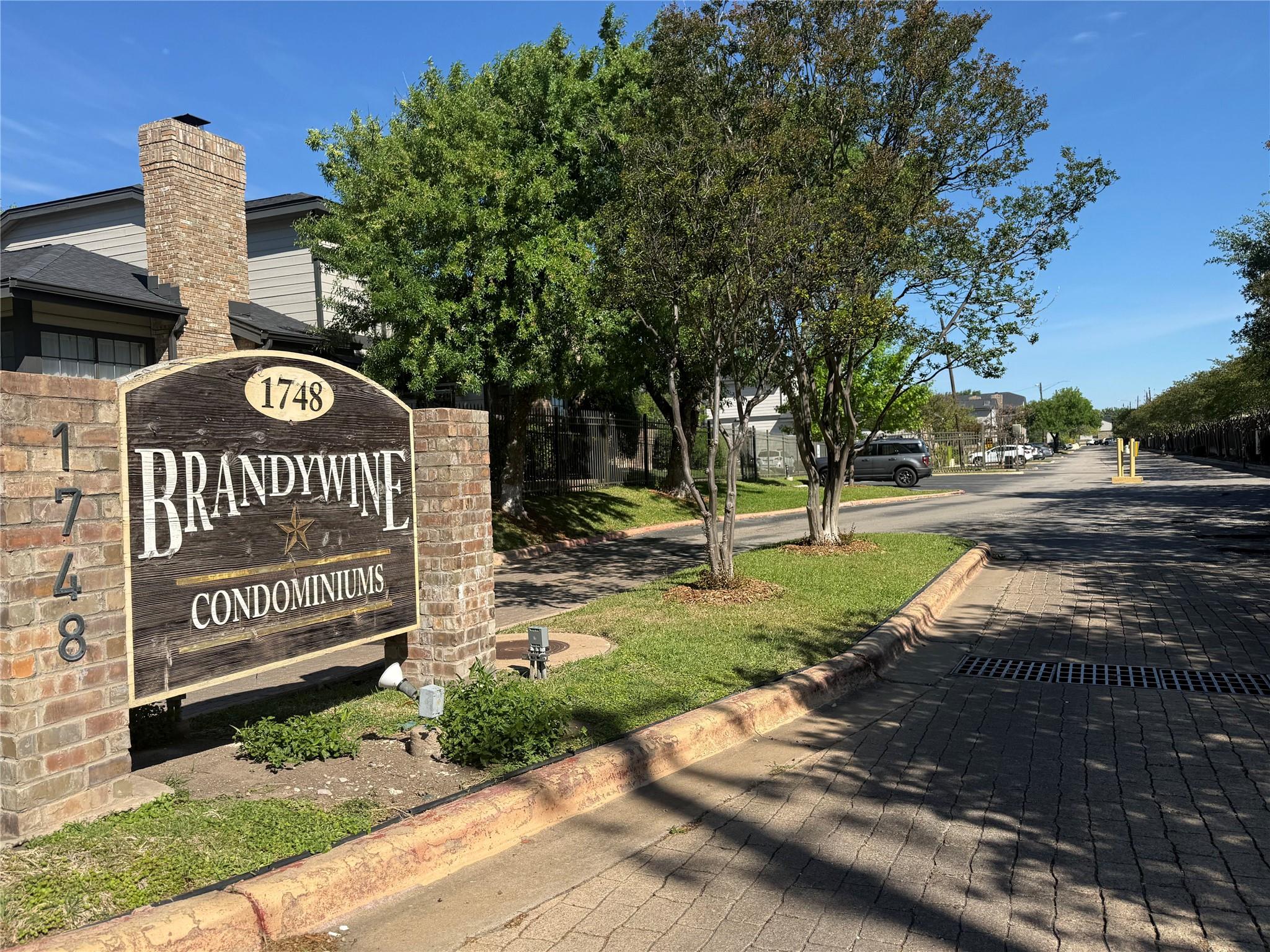 1748 Ohlen Rd # 24, Austin, TX 78757