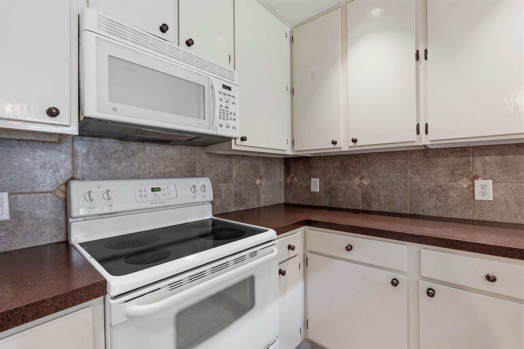 1748 Ohlen Rd # 24, Austin, TX 78757