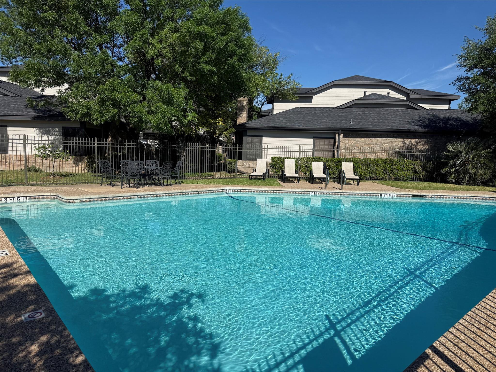 1748 Ohlen Rd # 24, Austin, TX 78757