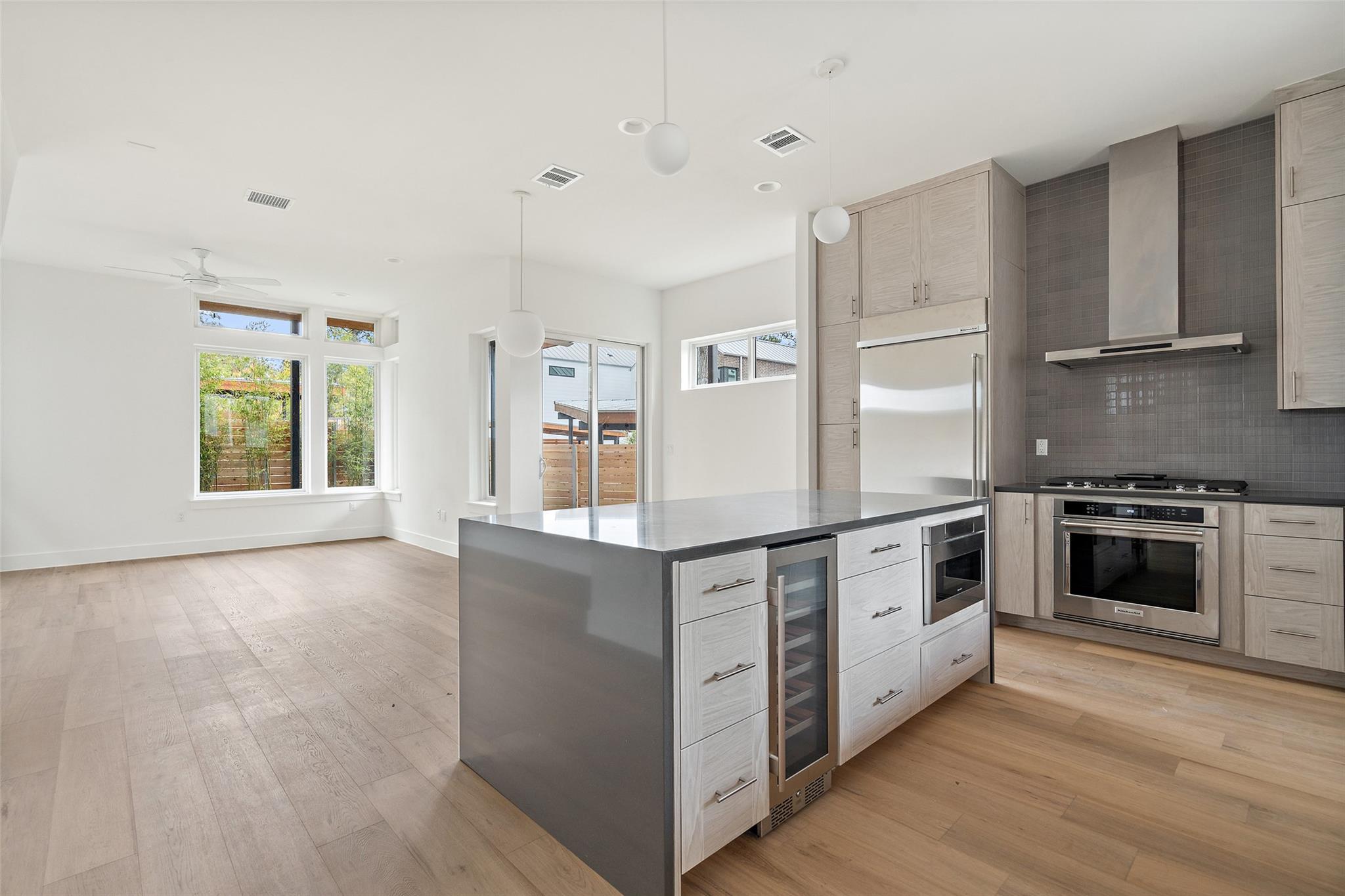 900 S 2nd St # 18, Austin, TX 78704